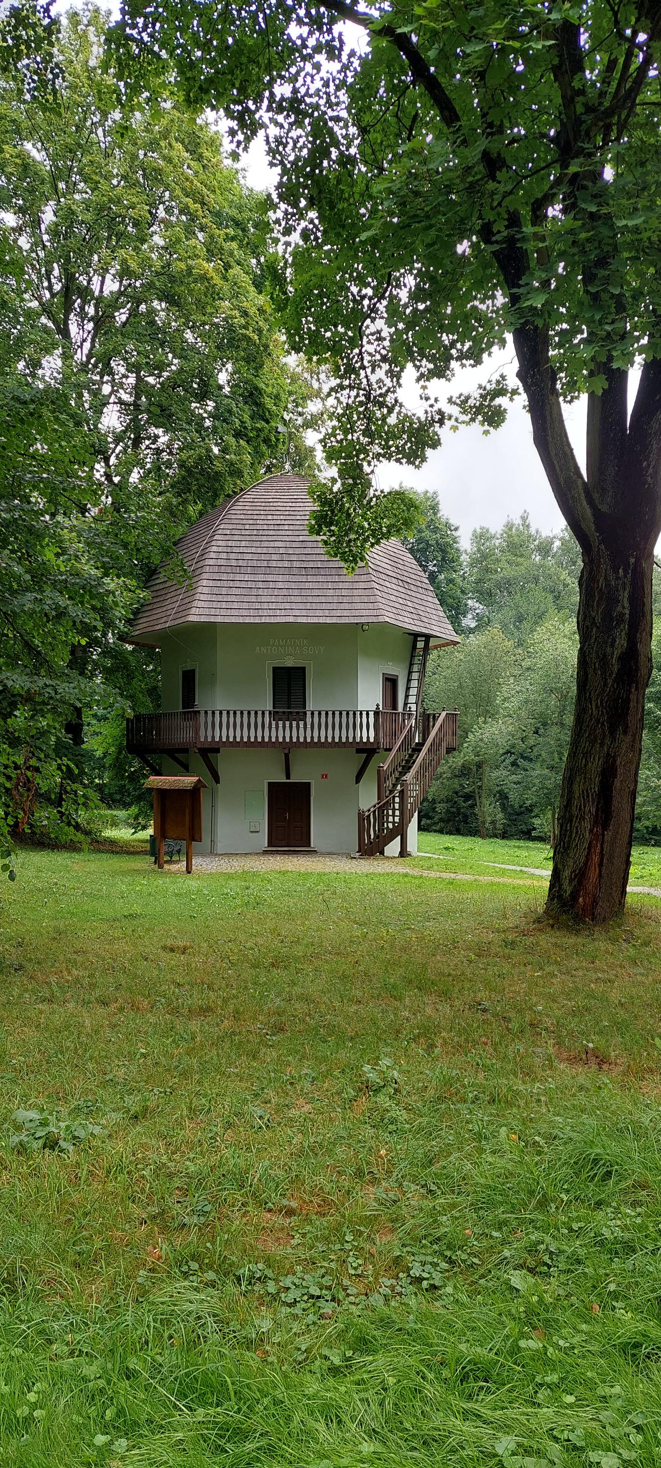 Památník Antonína Sovy foto 6