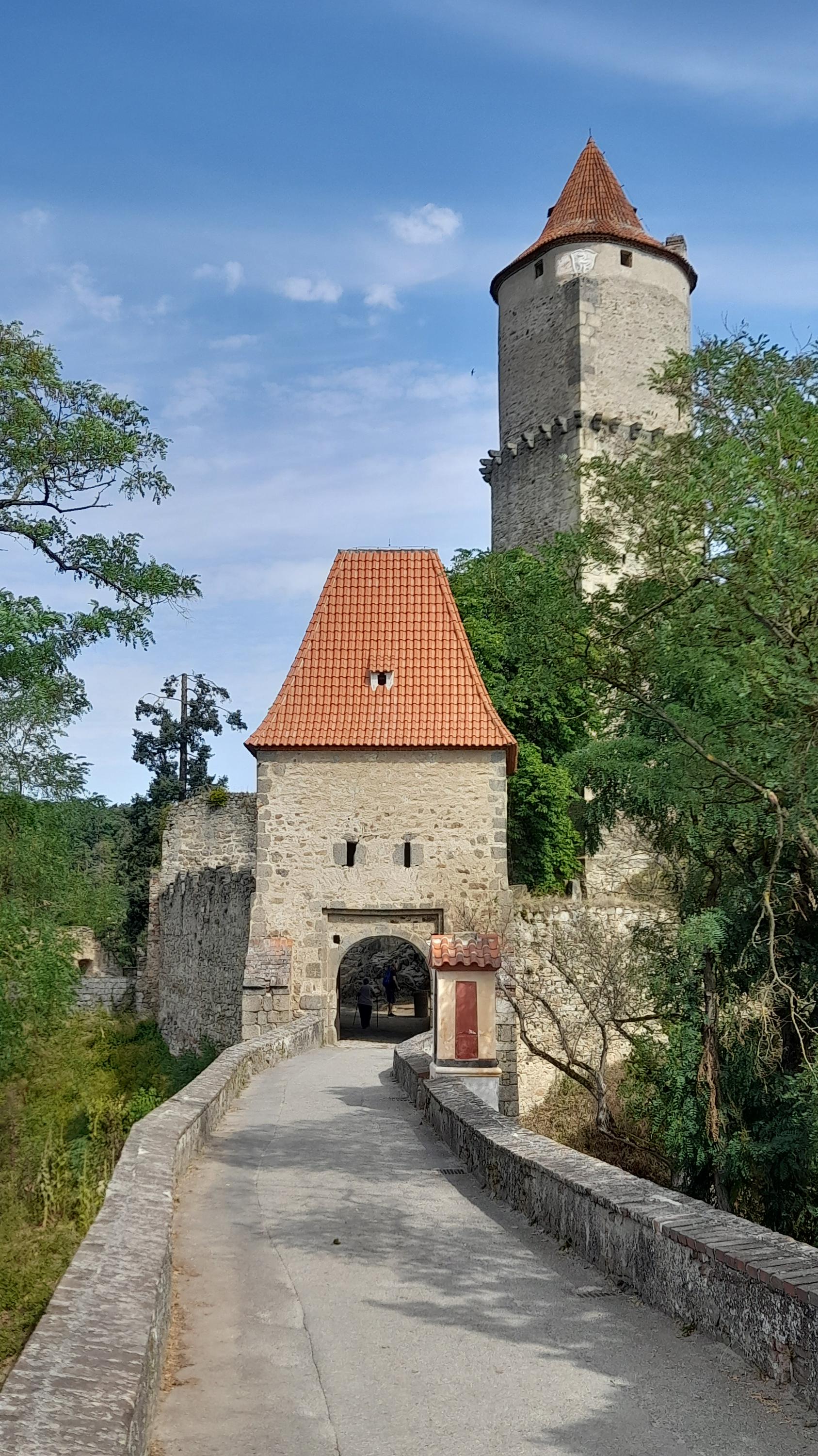 Státní hrad Zvíkov foto 2