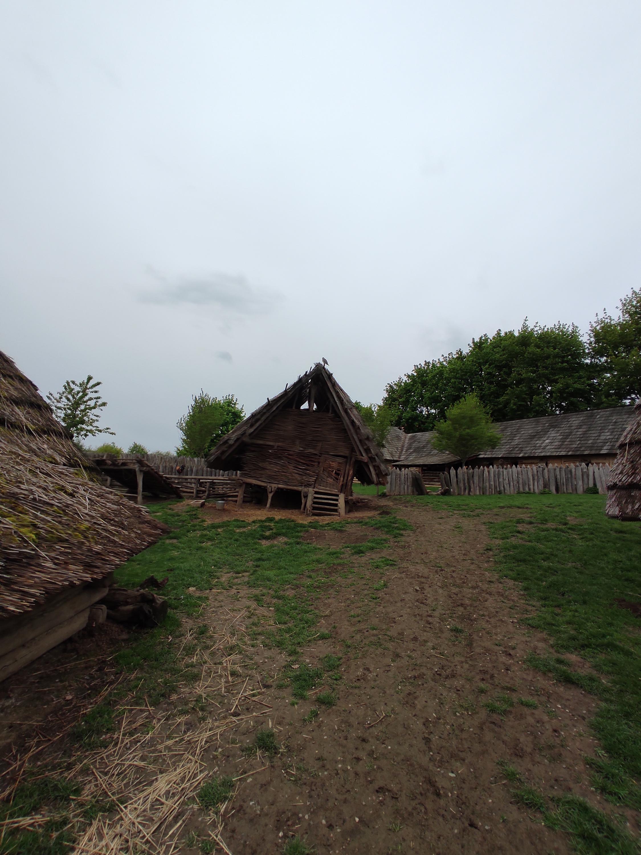 Archeoskanzen Modrá foto 6