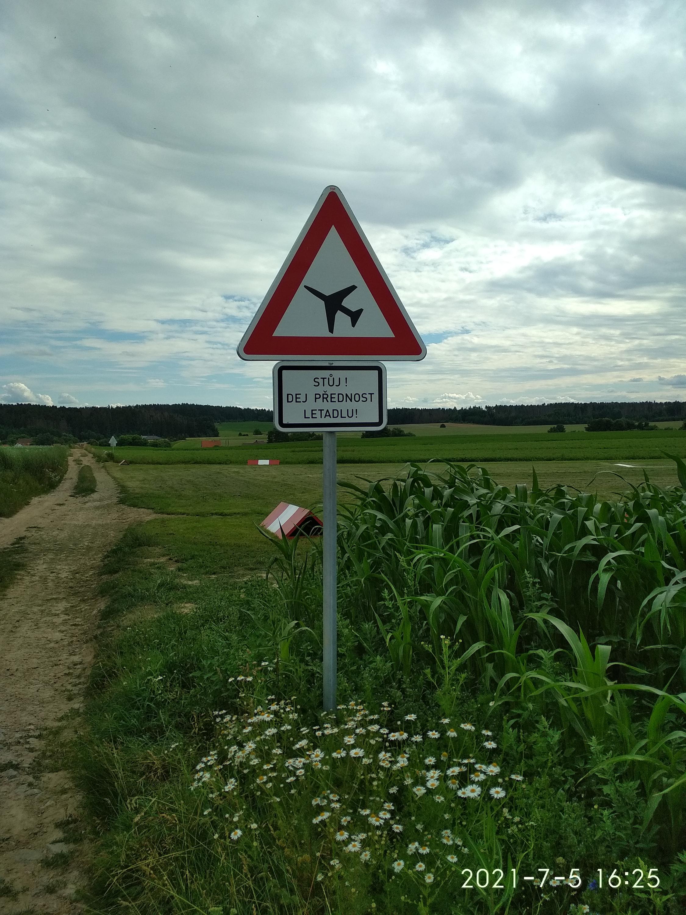 Letiště Borovník foto 2