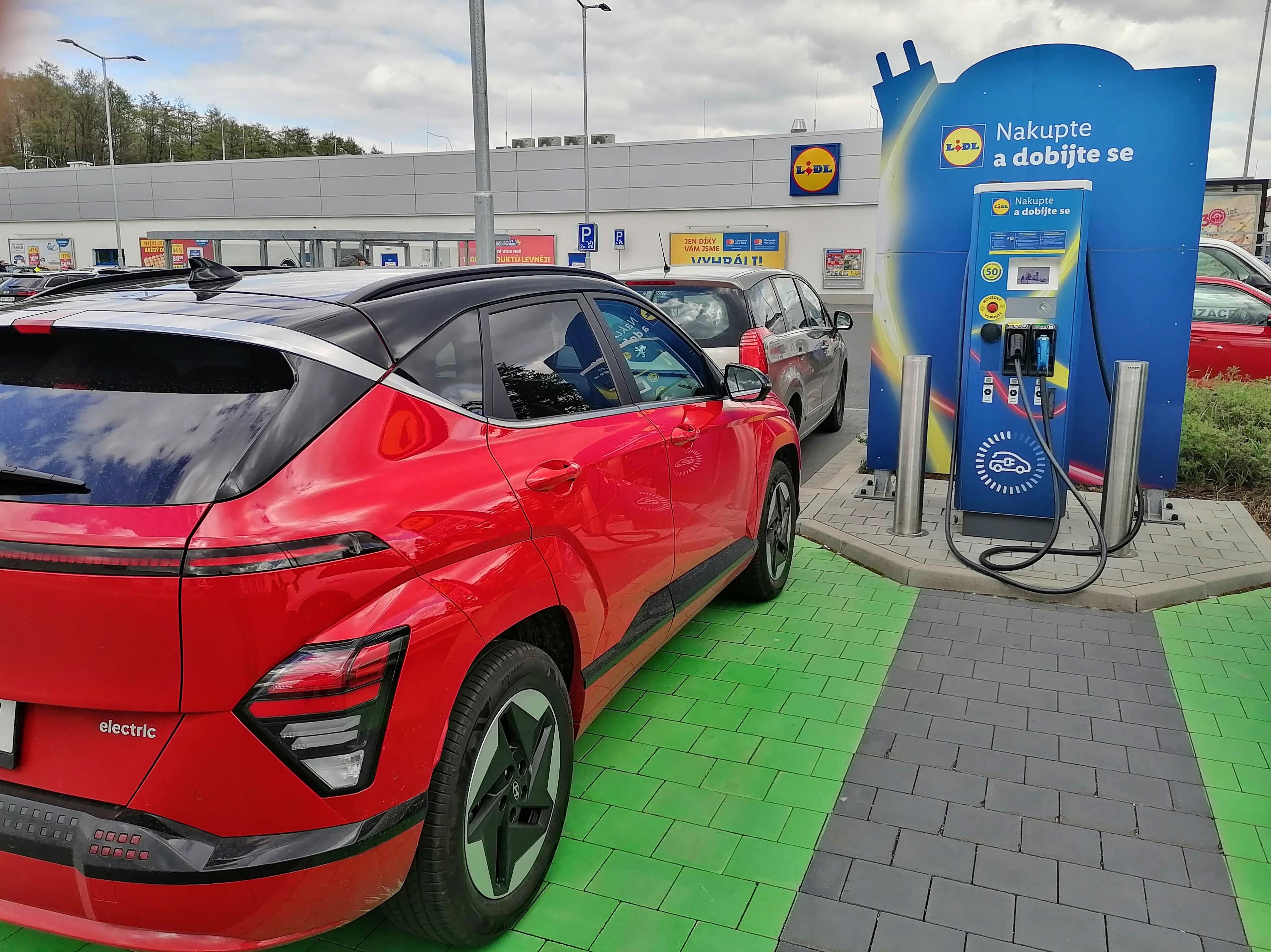Nabíjecí stanice Lidl