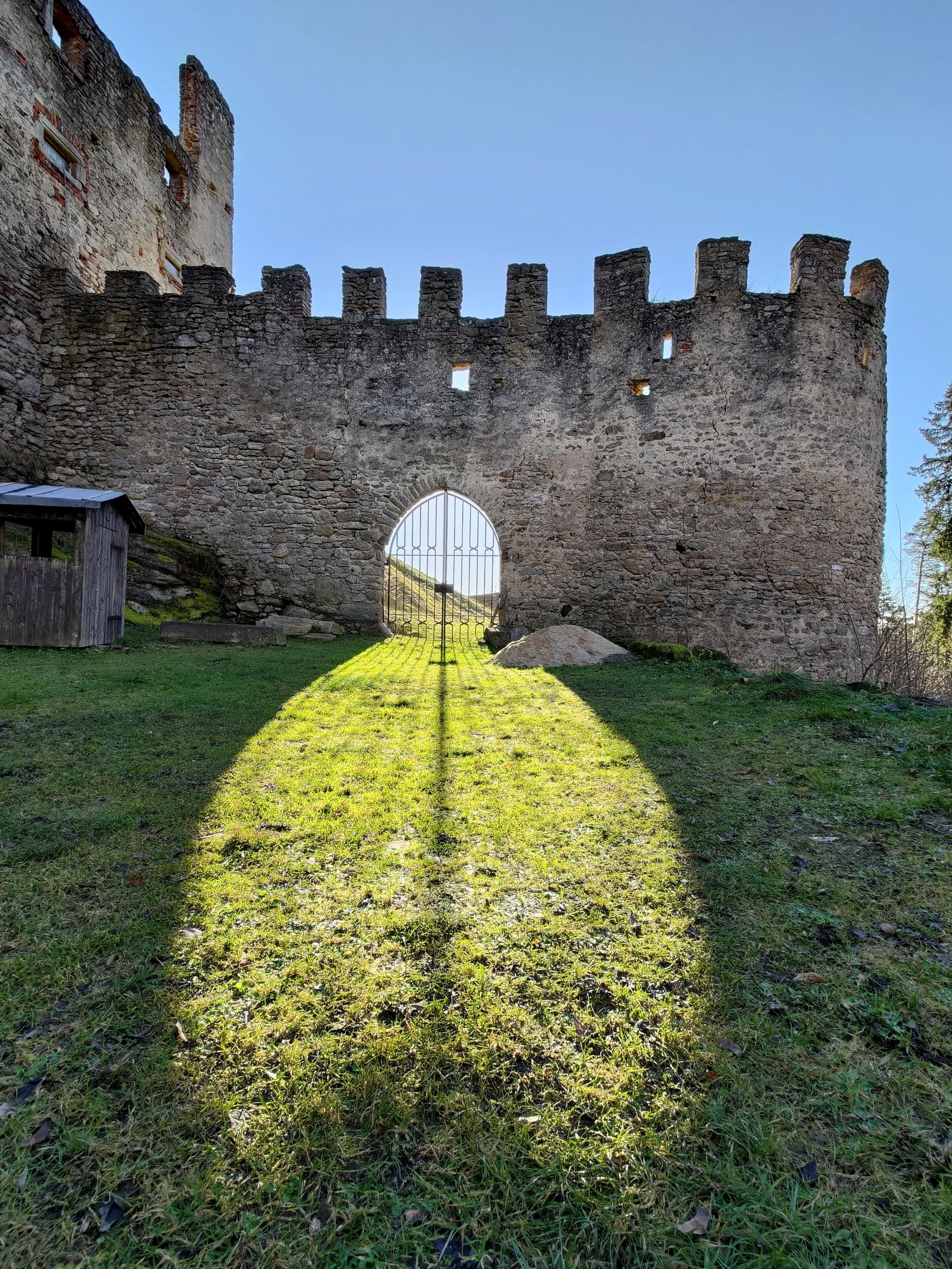 Státní hrad Landštejn foto 2