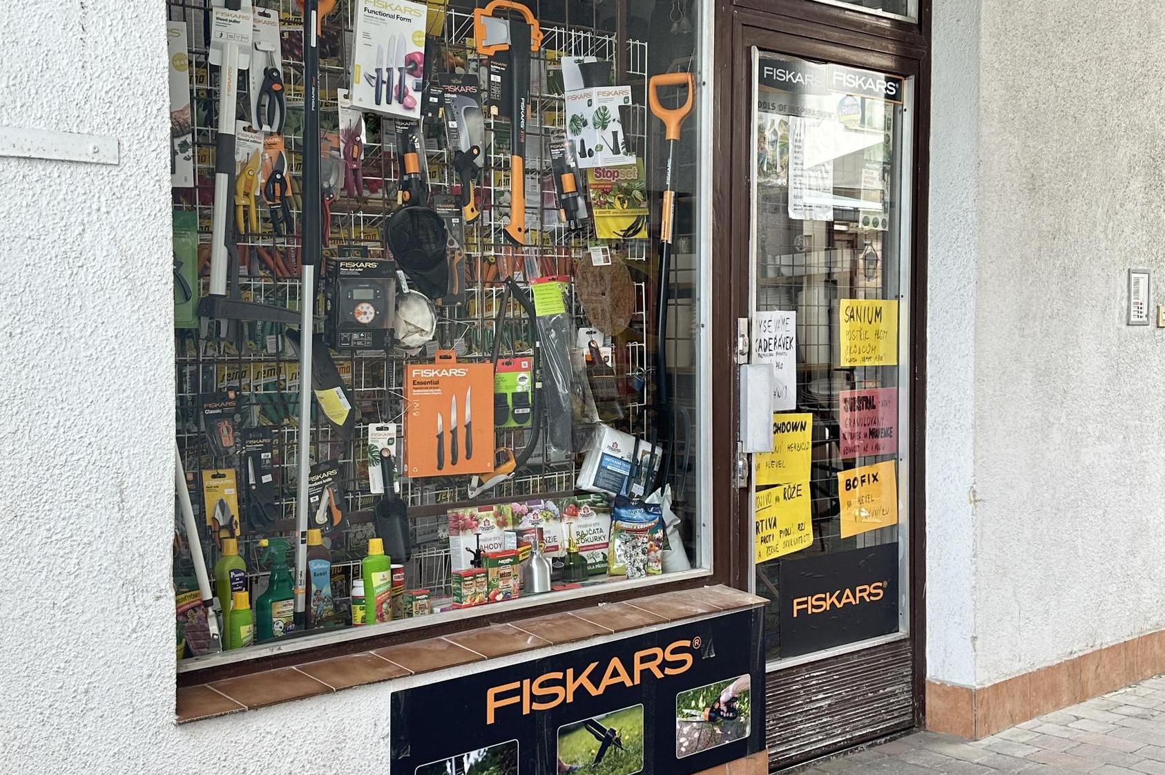 Zahrádkářské potřeby Mach