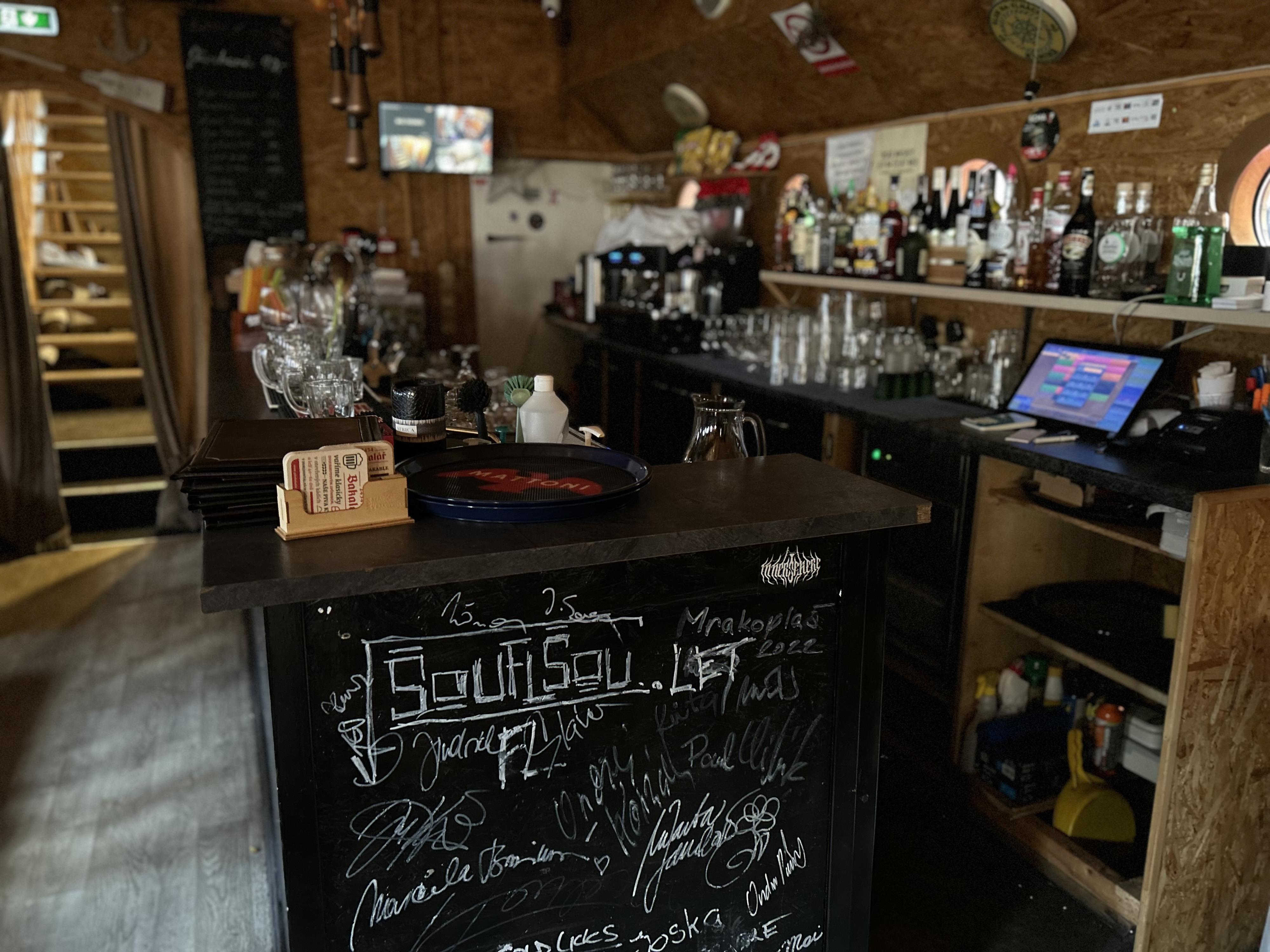 Kamina Boat Music klub foto 3