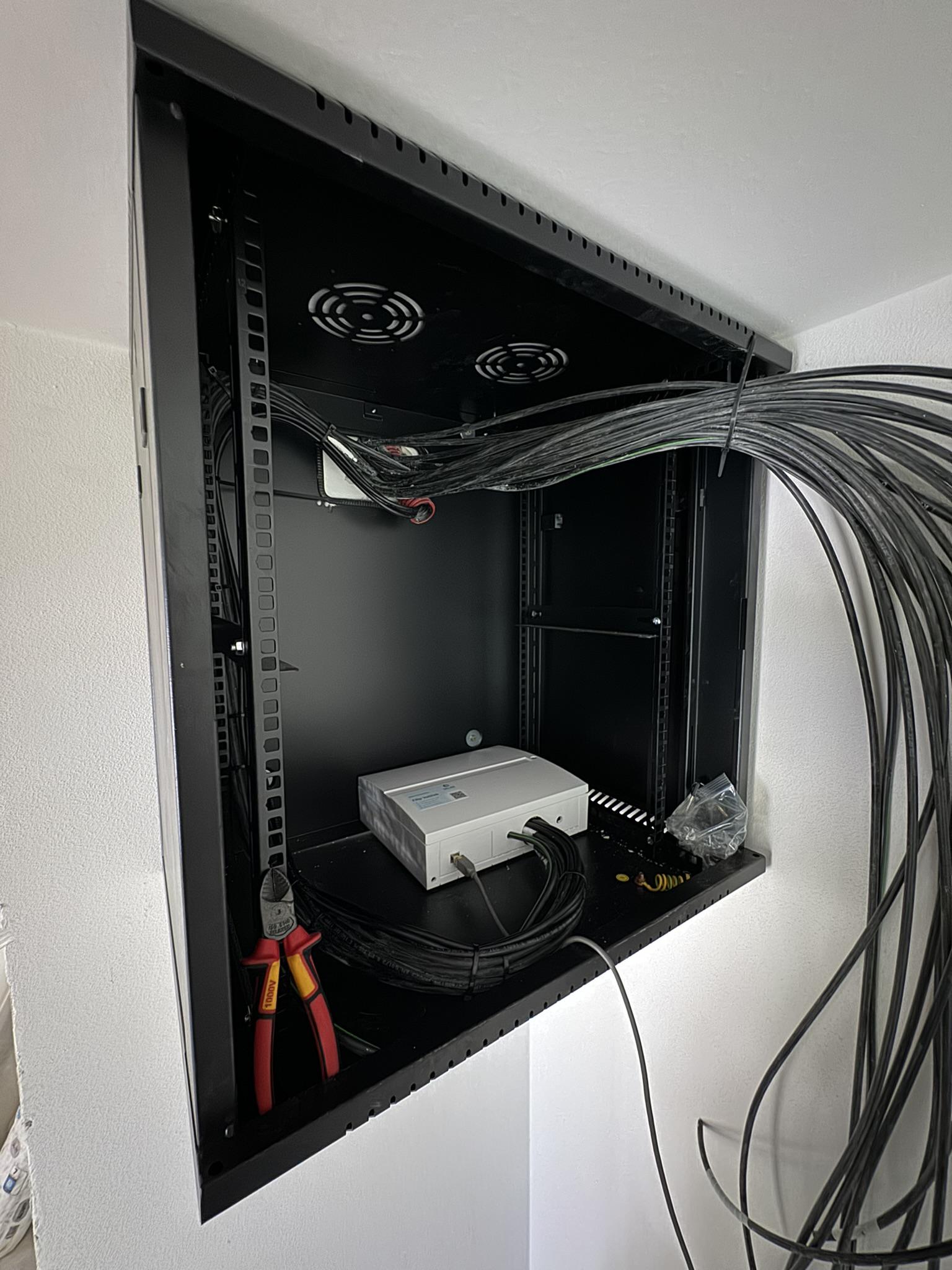 SES-KH Filip Vašíček Elektrikář foto 2