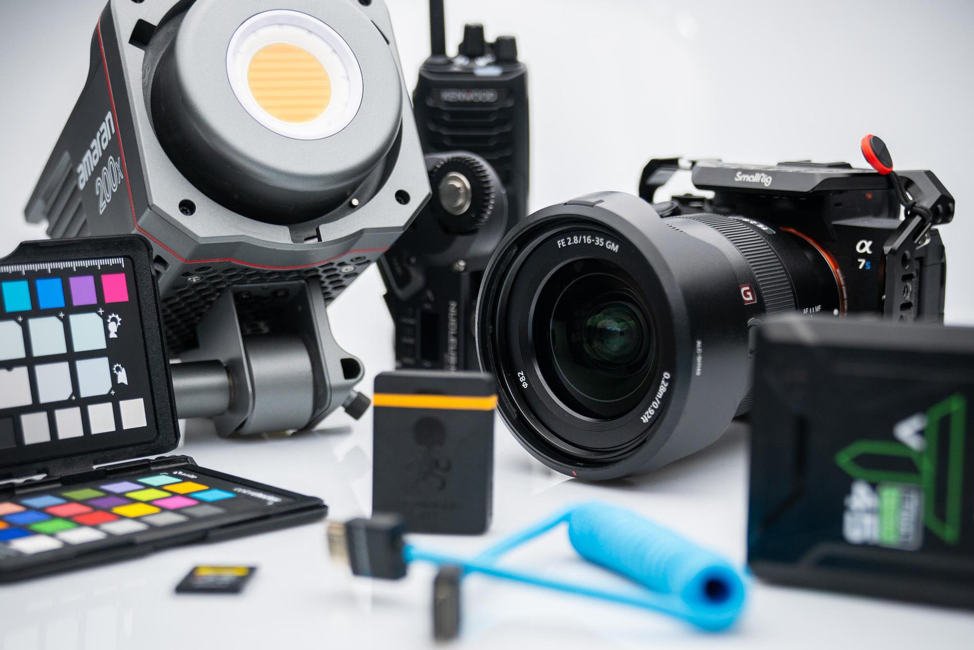 tmrw.rent | Půjčovna filmové a fotografické techniky