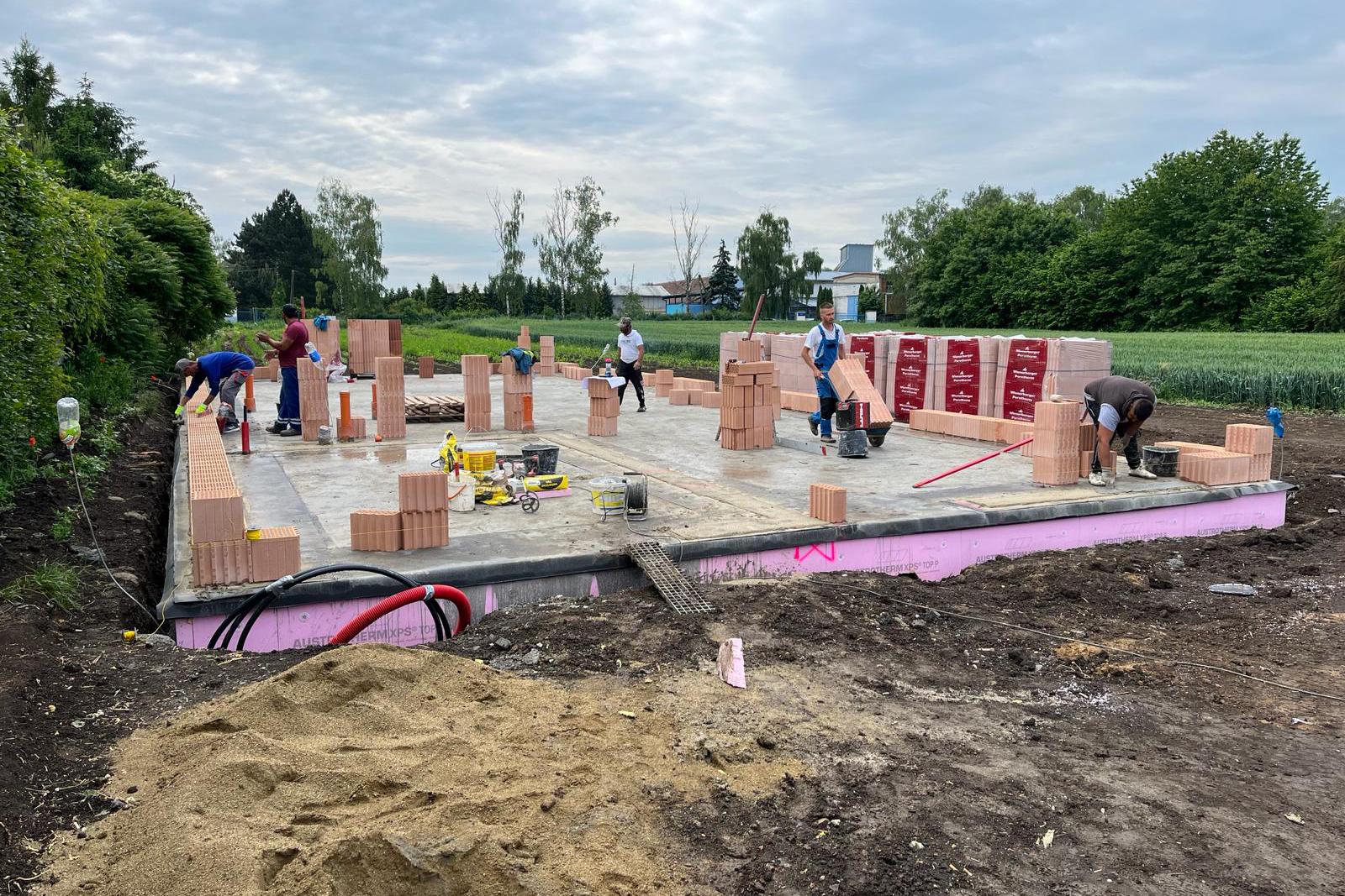 Základové desky a novostavby na klíč