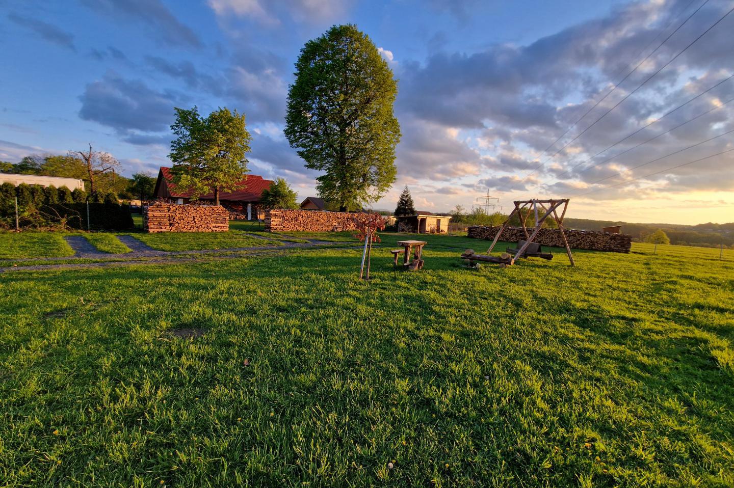 Stellplatz "U oveček" - stání pro obytná auta