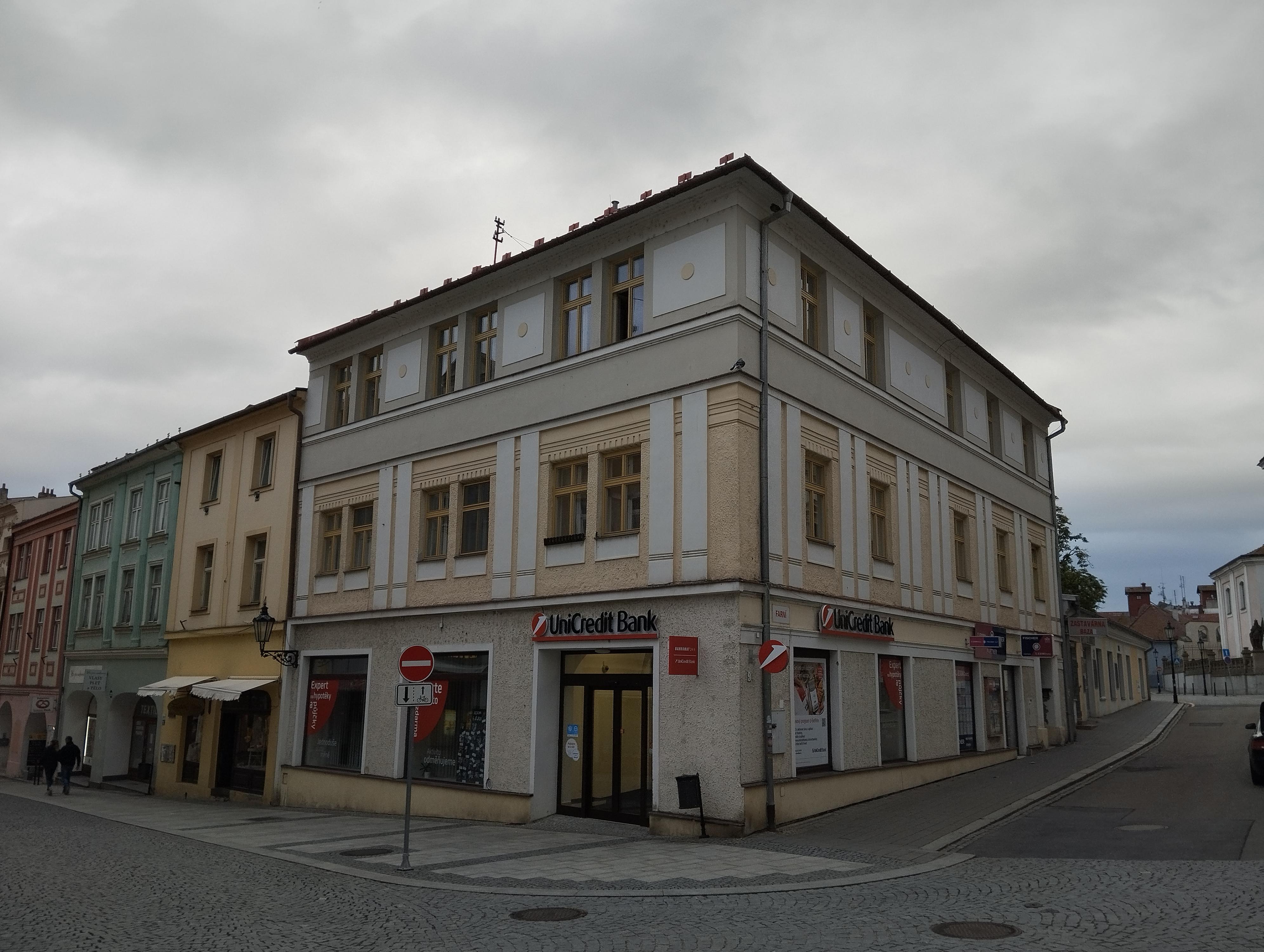 UniCredit Bank Czech Republic and Slovakia, a.s. foto 3