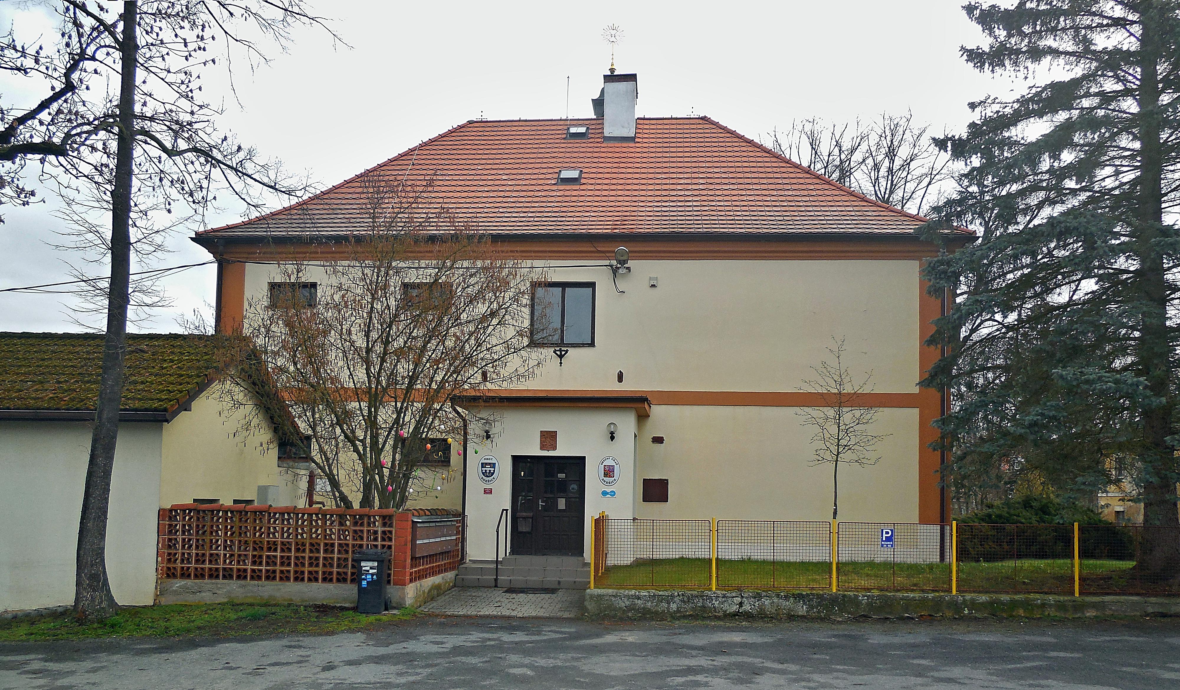 Dnešice - obecní úřad foto 4
