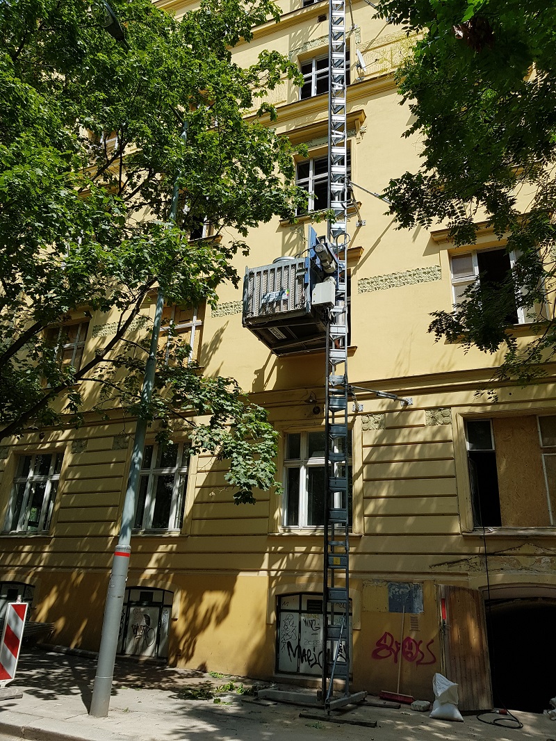 STAVEBNÍ VÝTAHY - půjčovna stavebních výtahů a lešení foto 2