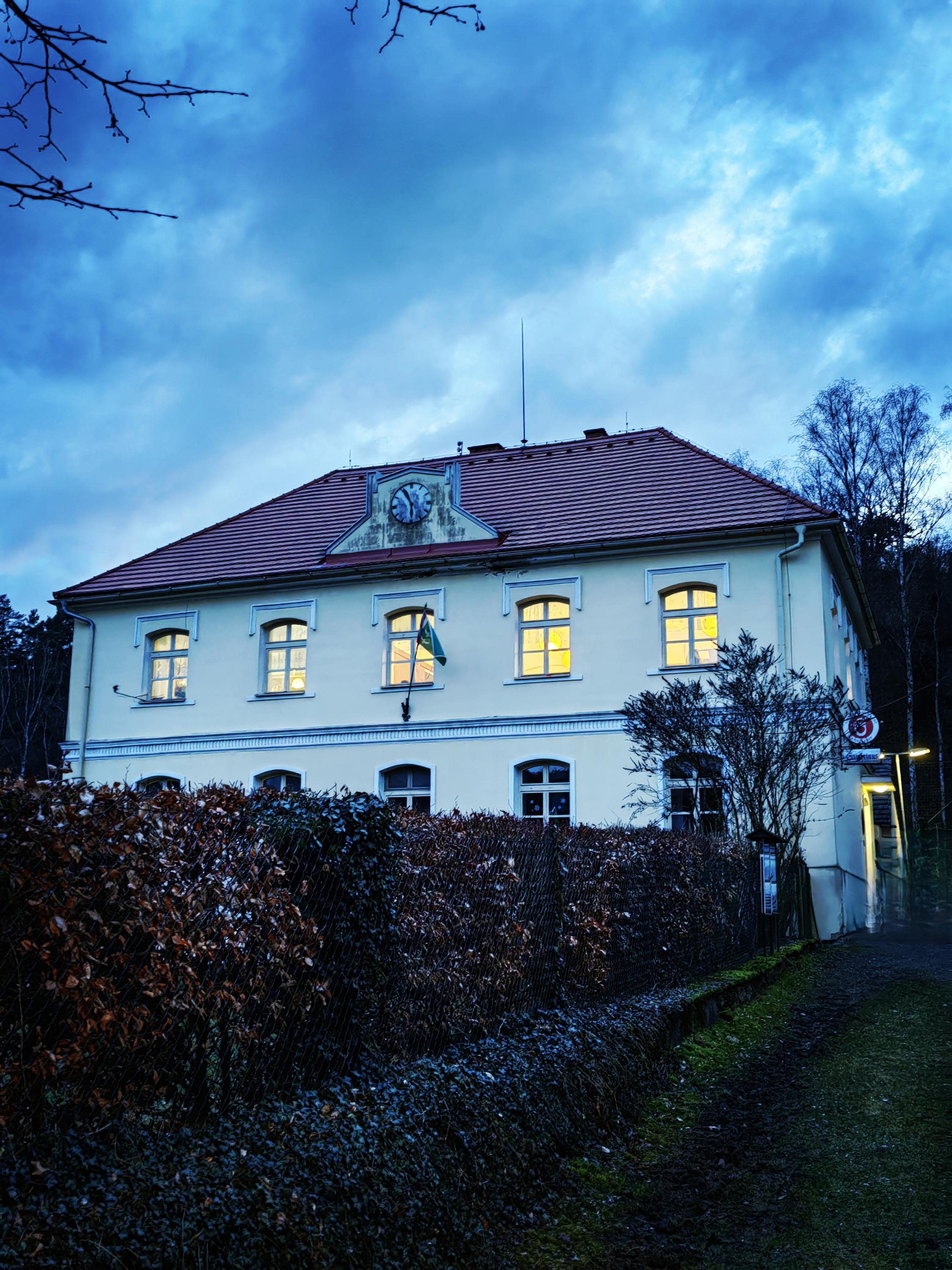 Obecní úřad Medonosy foto 3