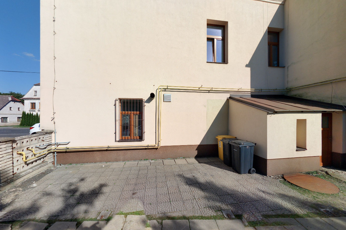 Zvole - obecní úřad foto 2