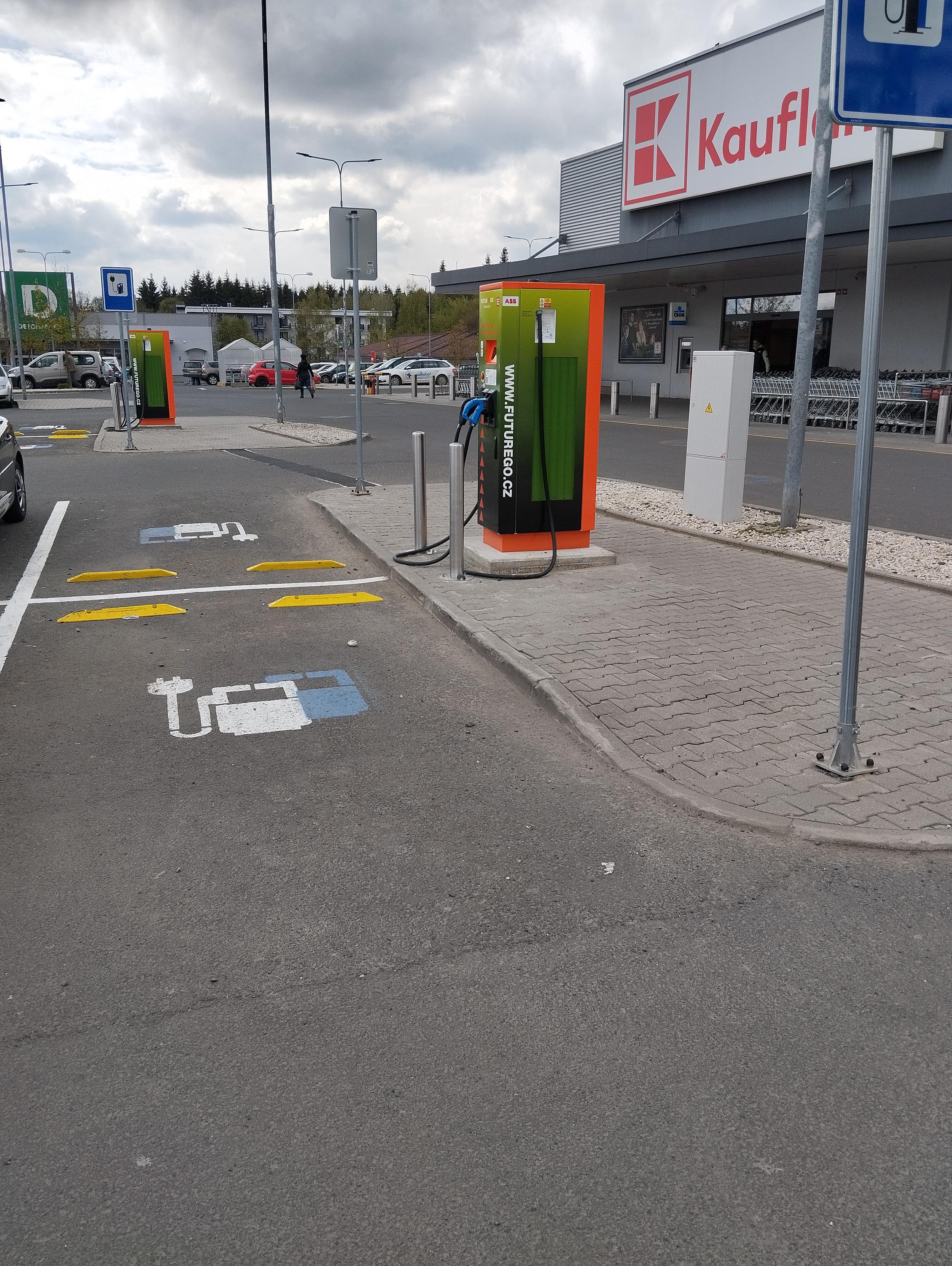 Nabíjecí stanice ČEZ foto 3