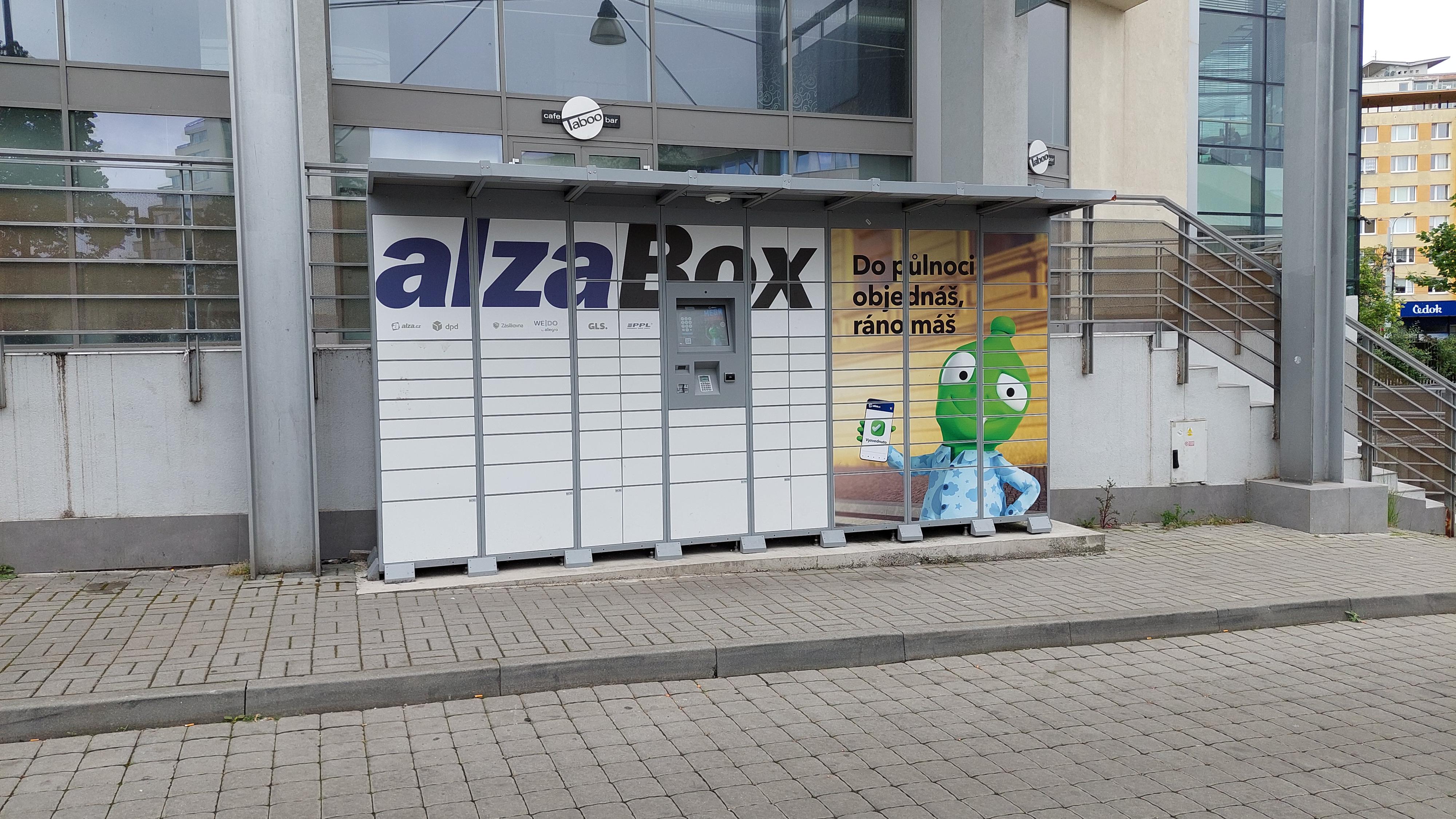 AlzaBox foto 2