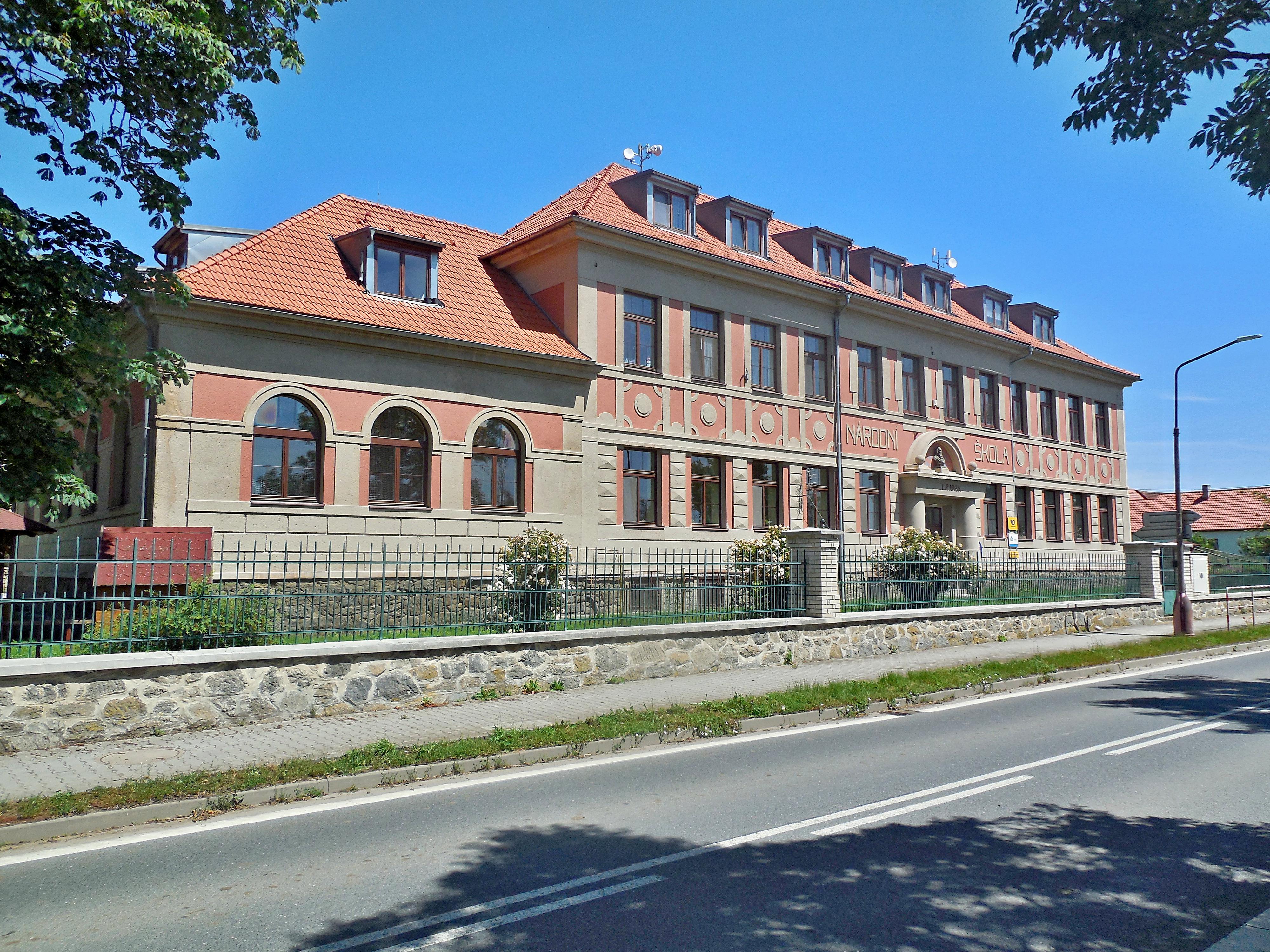 Hradešice - obecní úřad foto 2