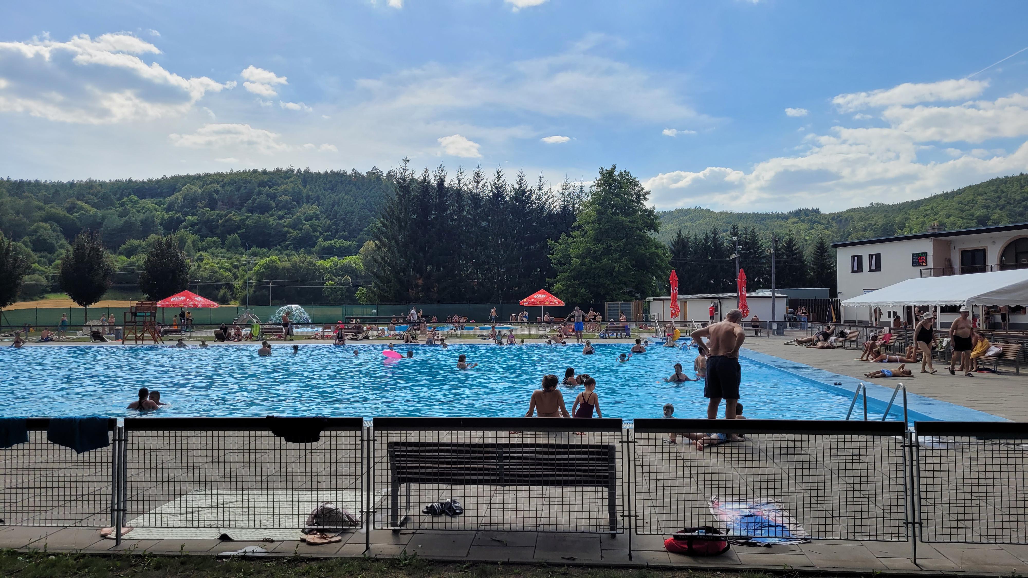 Město Tišnov - koupaliště foto 6