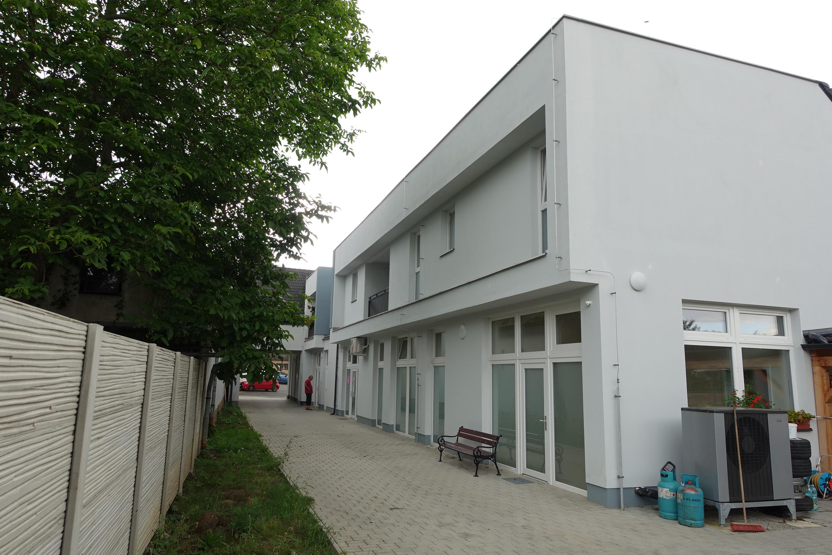 Výdej léků - L U Matky Boží Pomocné foto 2