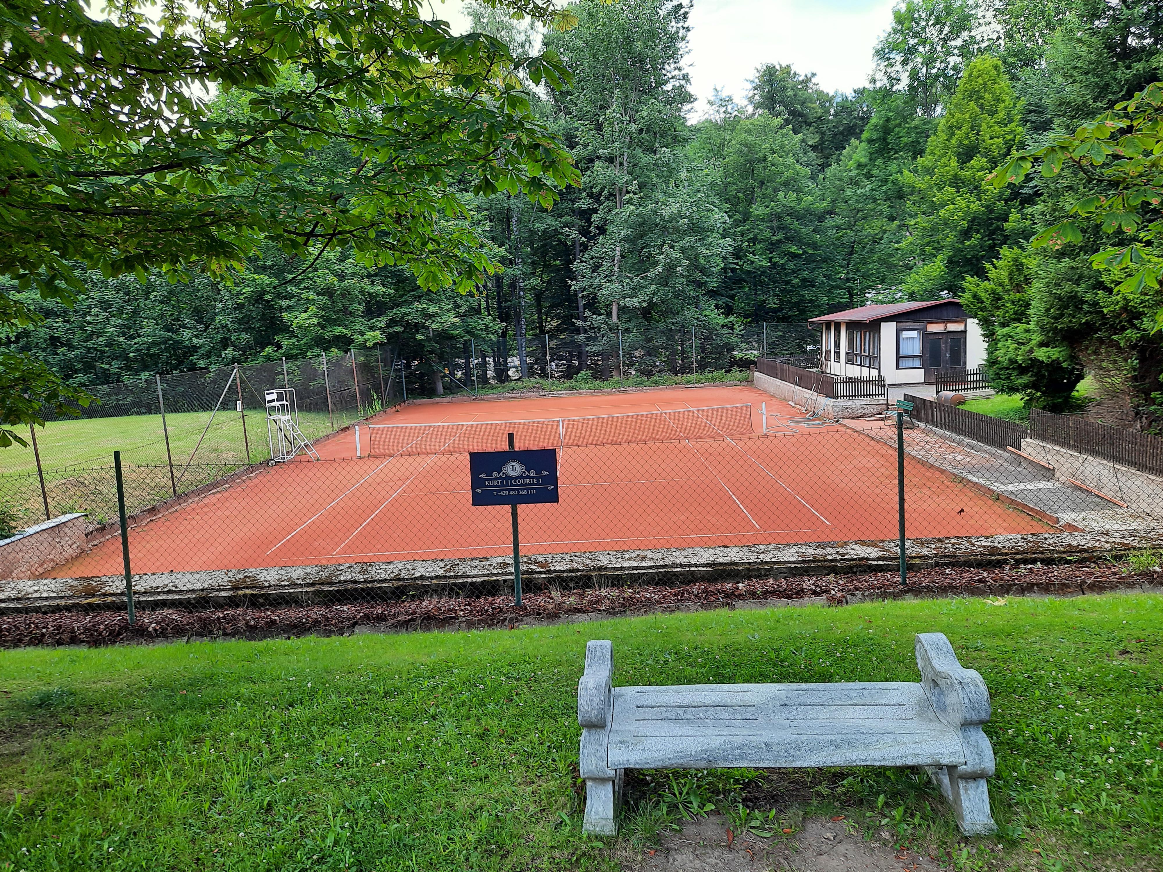 Tenisové kurty - LÁZNĚ LIBVERDA, a.s. foto 6