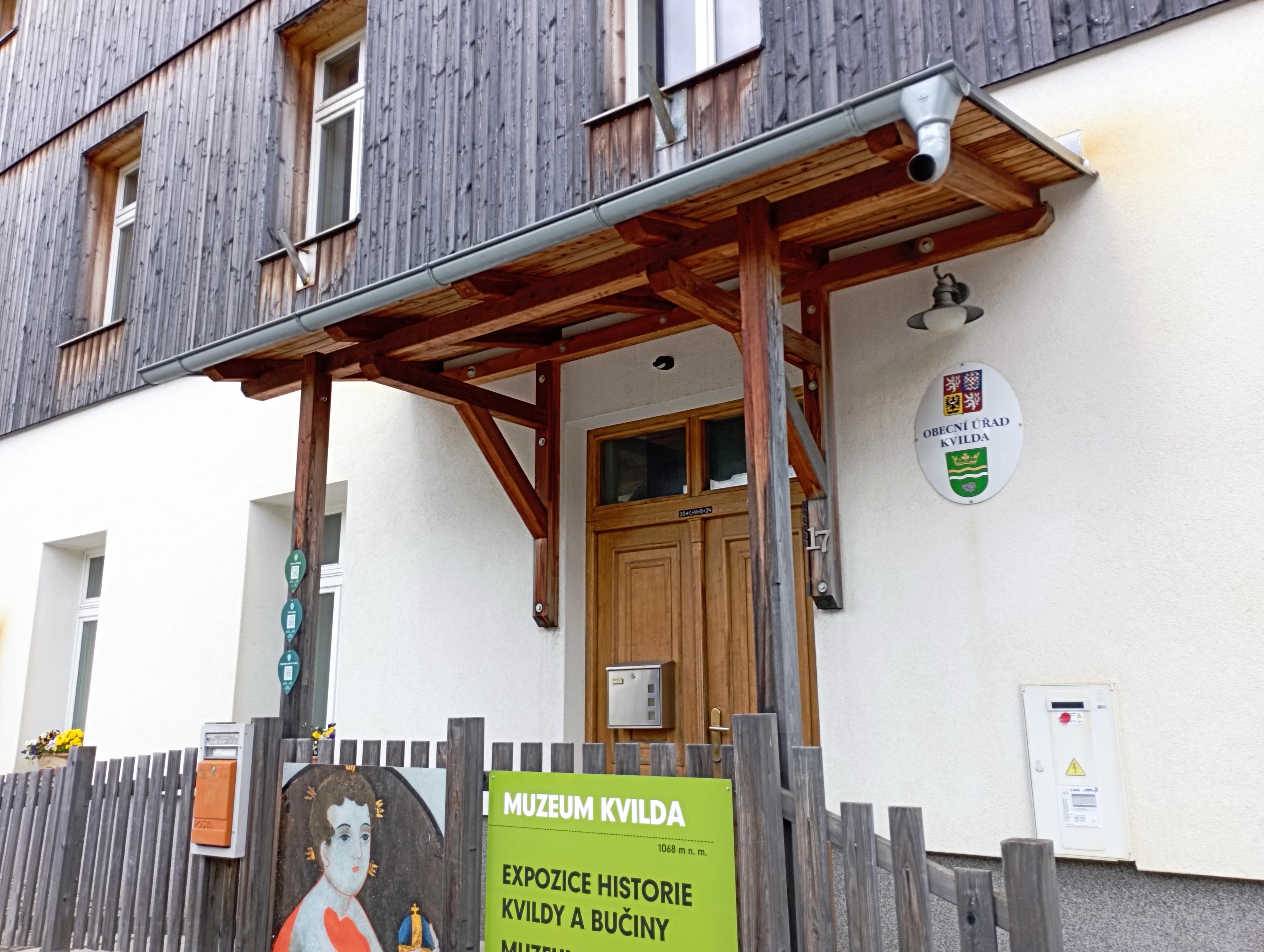 Kvilda - obecní úřad foto 5