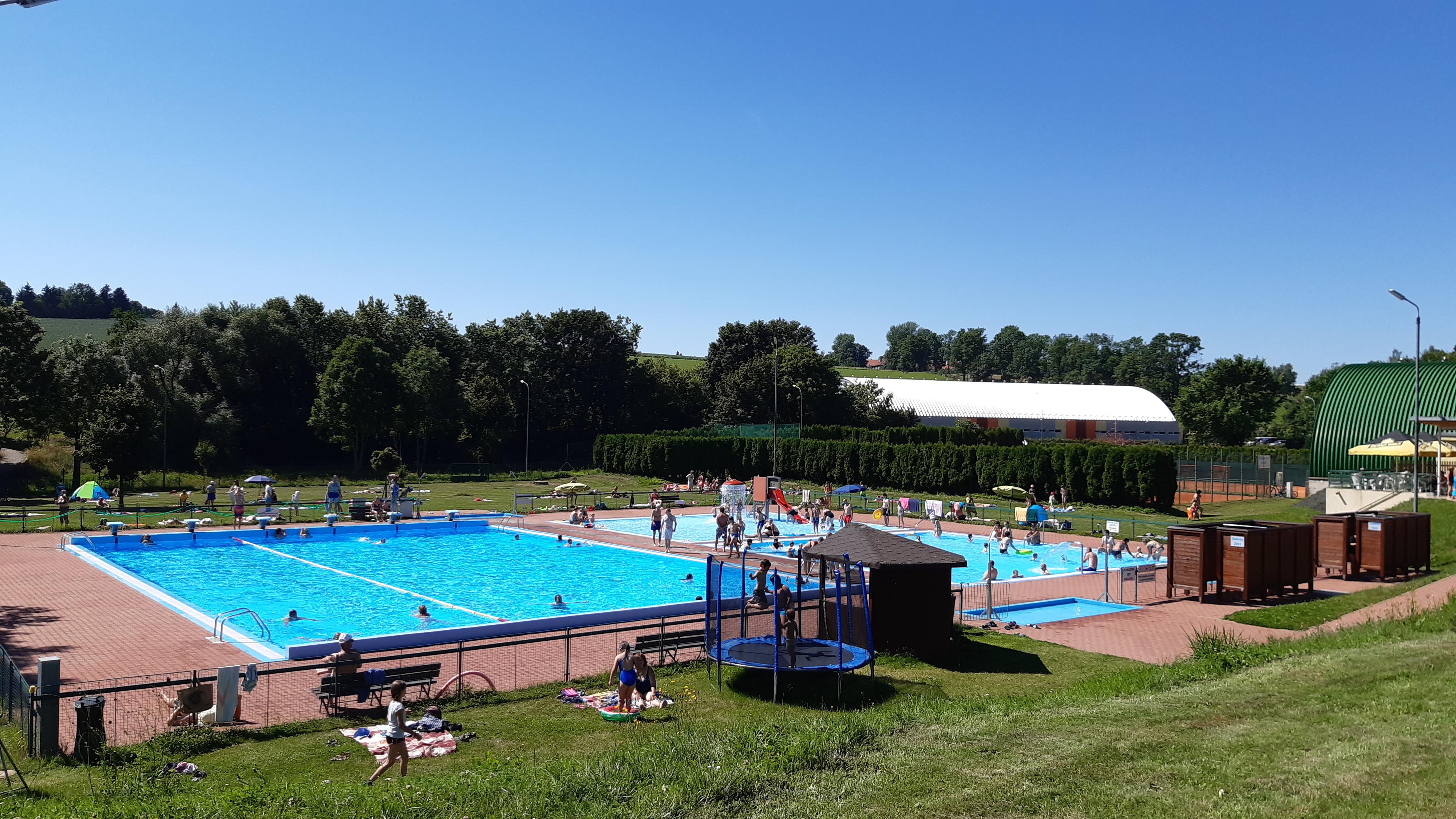 Koupaliště Bystřice nad Pernštejnem foto 4