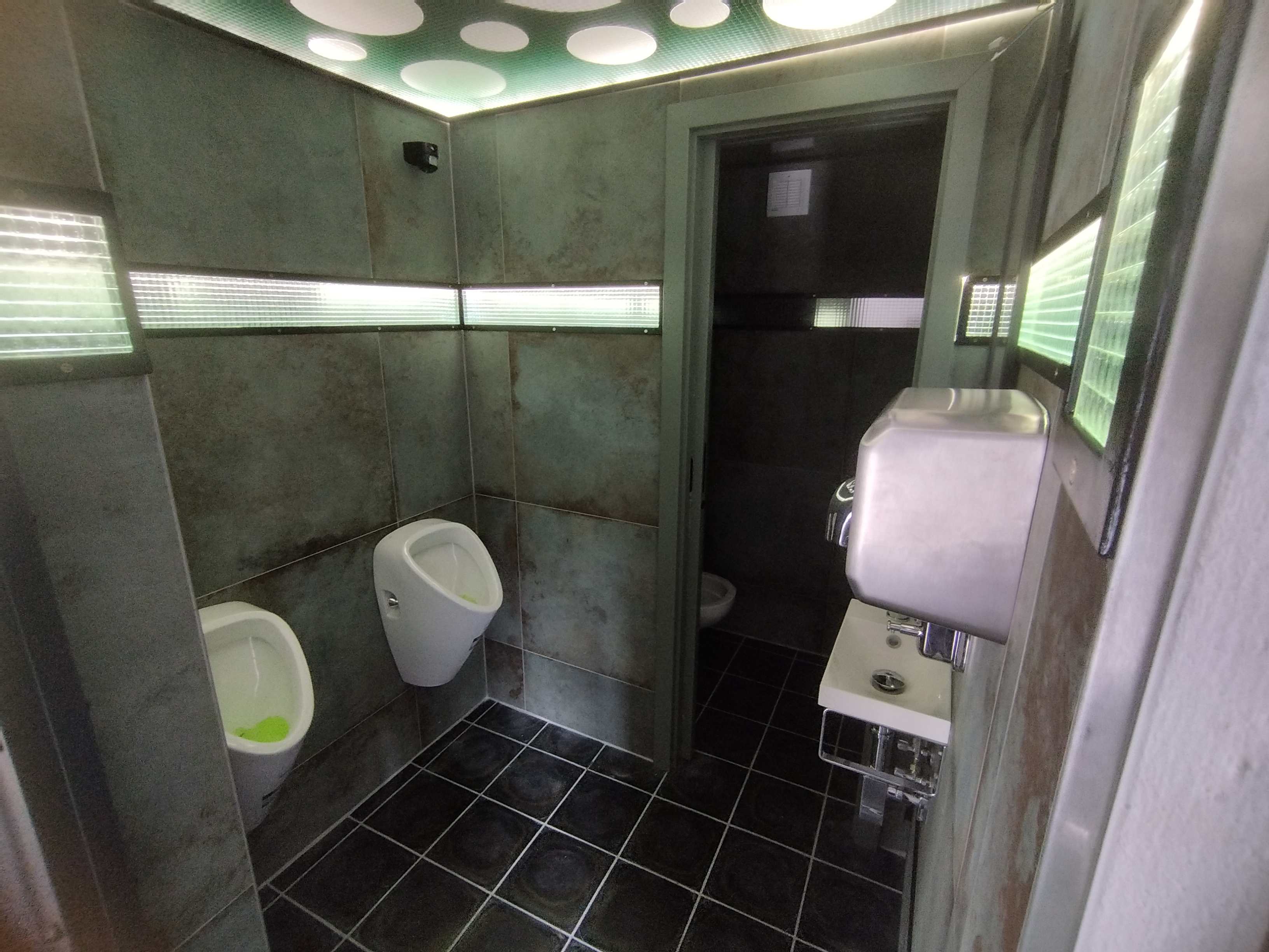 Pivnice U Vousatýho pulitru foto 6