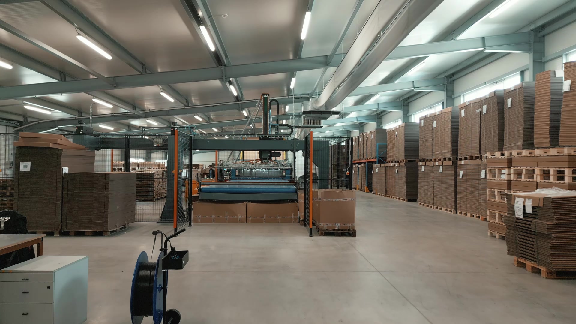 KovoSmetana - Montované haly na klíč foto 2 (náhled videa)