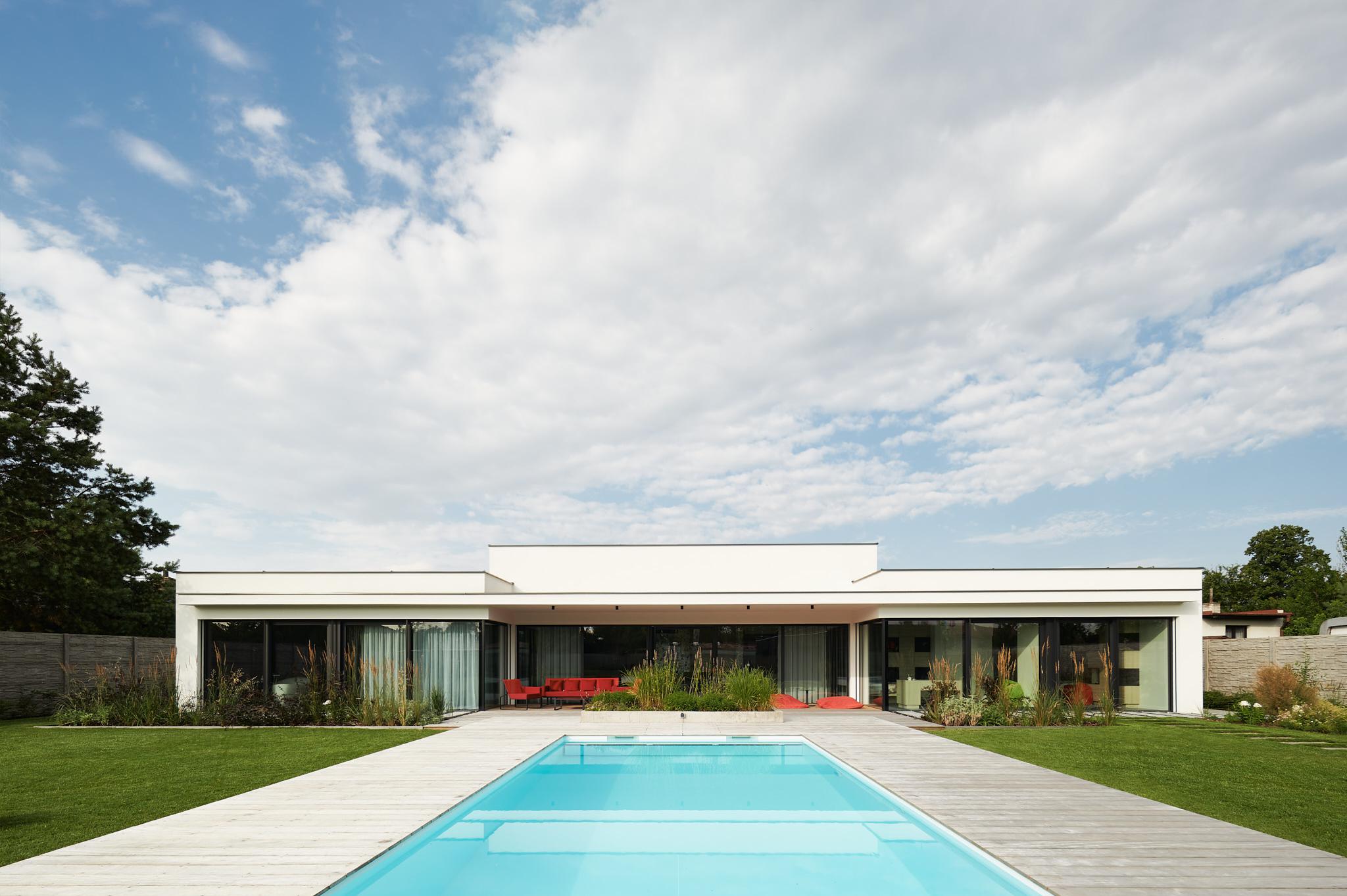 Hliníková okna a dveře