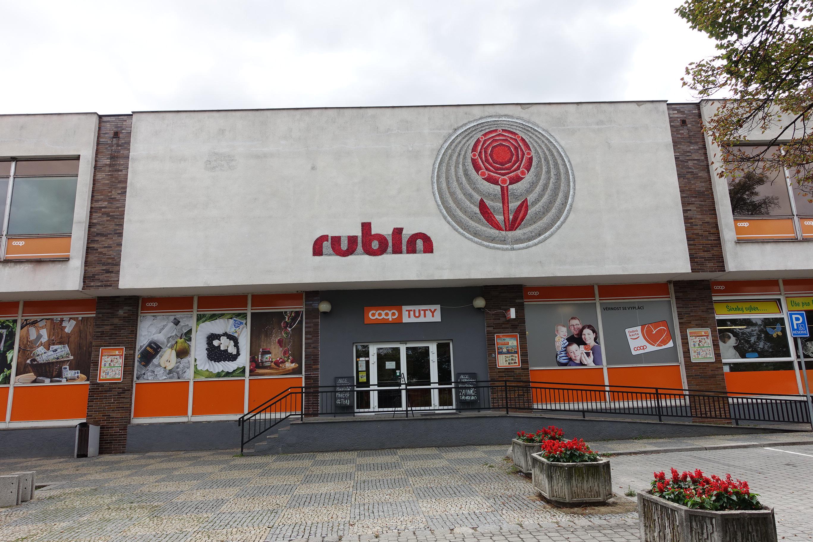 JEDNOTA, spotřební družstvo v Podbořanech - COOP foto 6