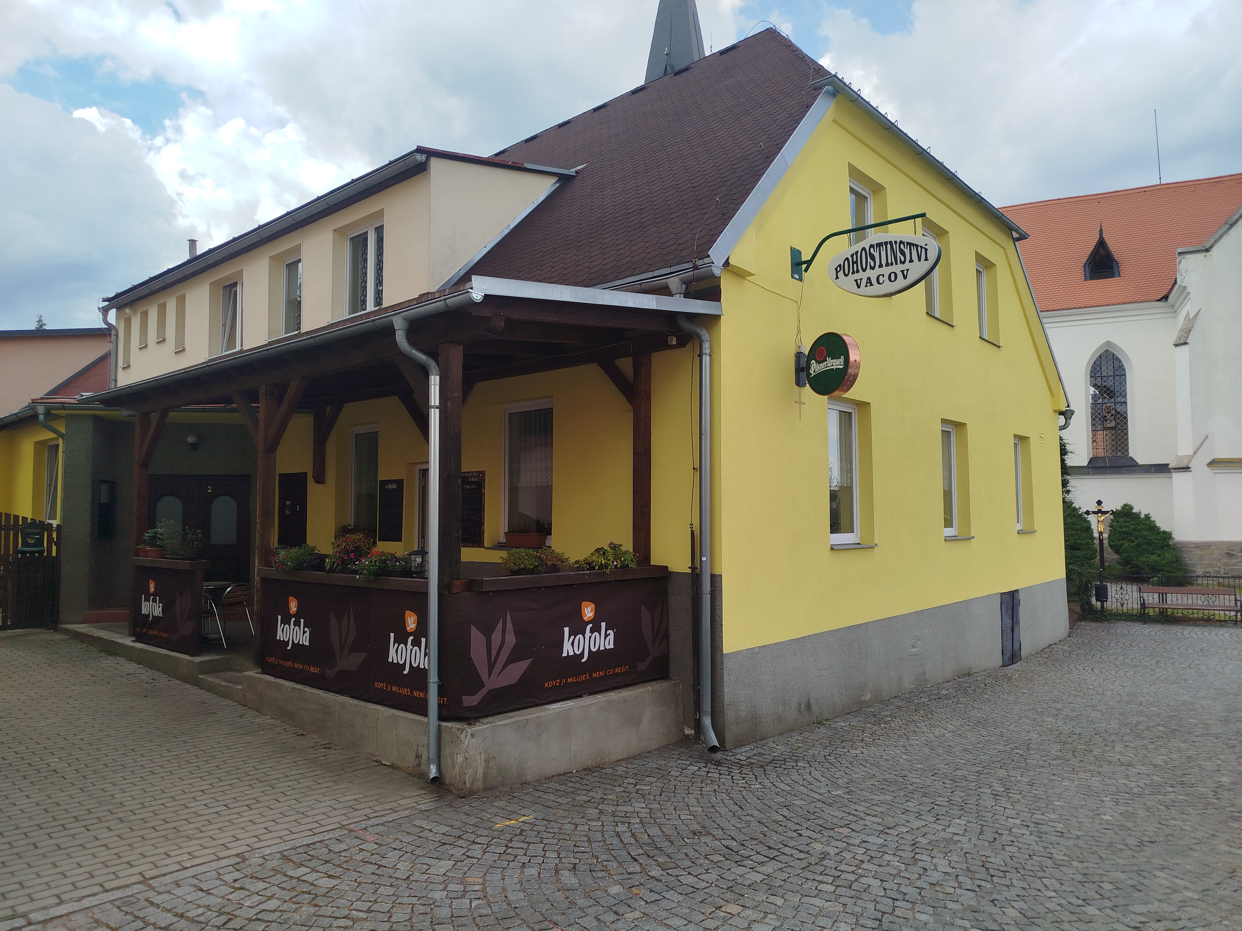 Restaurace U Kostela