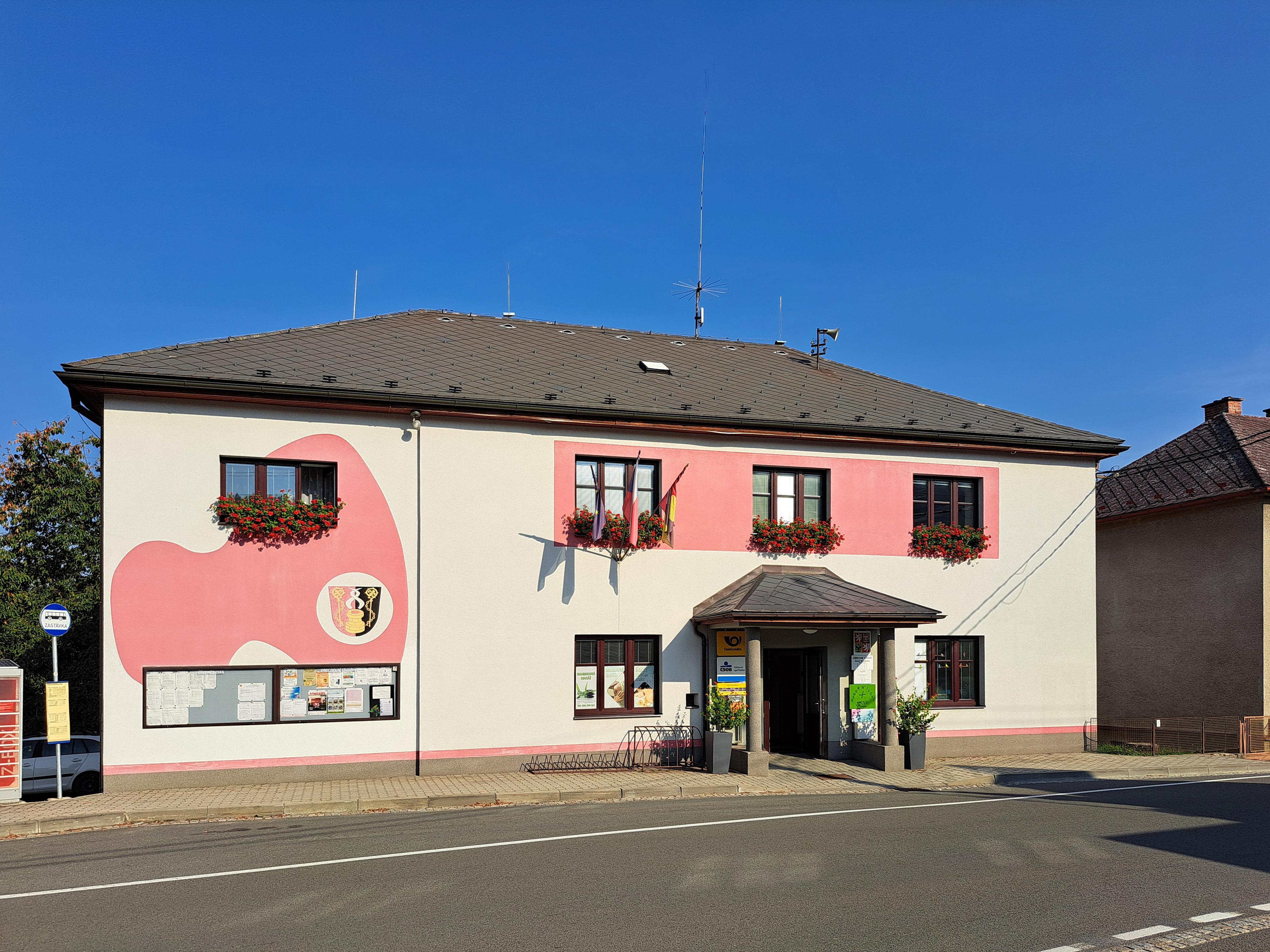 Dolní Studénky - obecní úřad foto 3