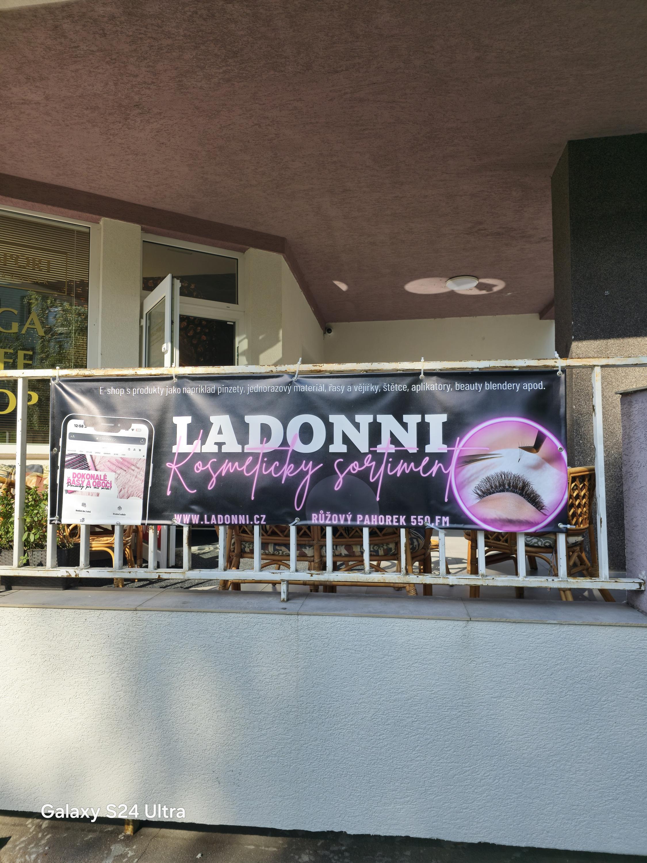 Ladonni, Kosmetické potřeby foto 2
