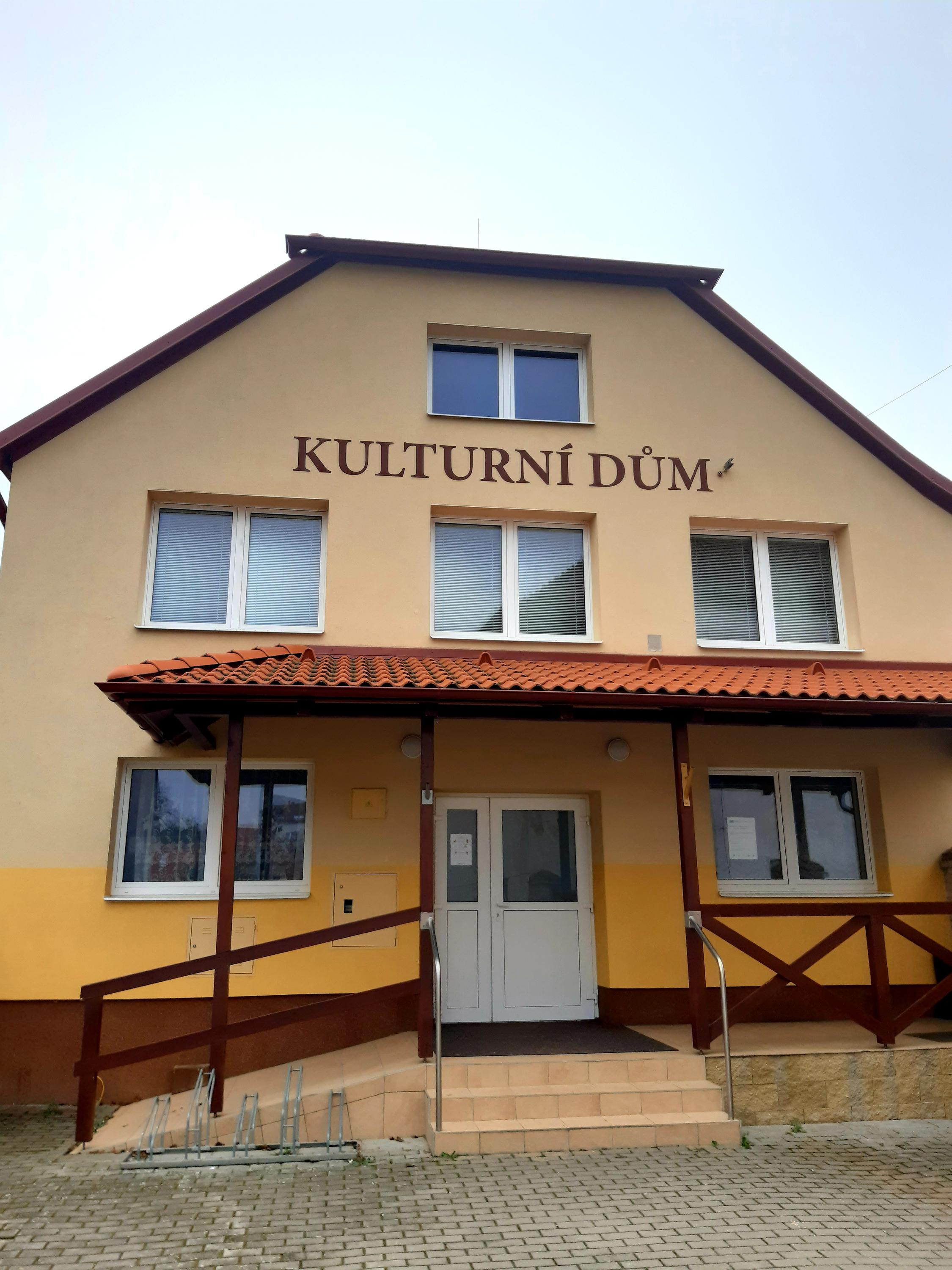 Obecní knihovna Horní Němčí foto 5