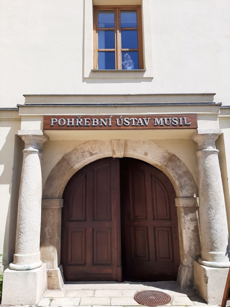 POHŘEBNÍ ÚSTAV MUSIL JAROSLAV, s.r.o. foto 3