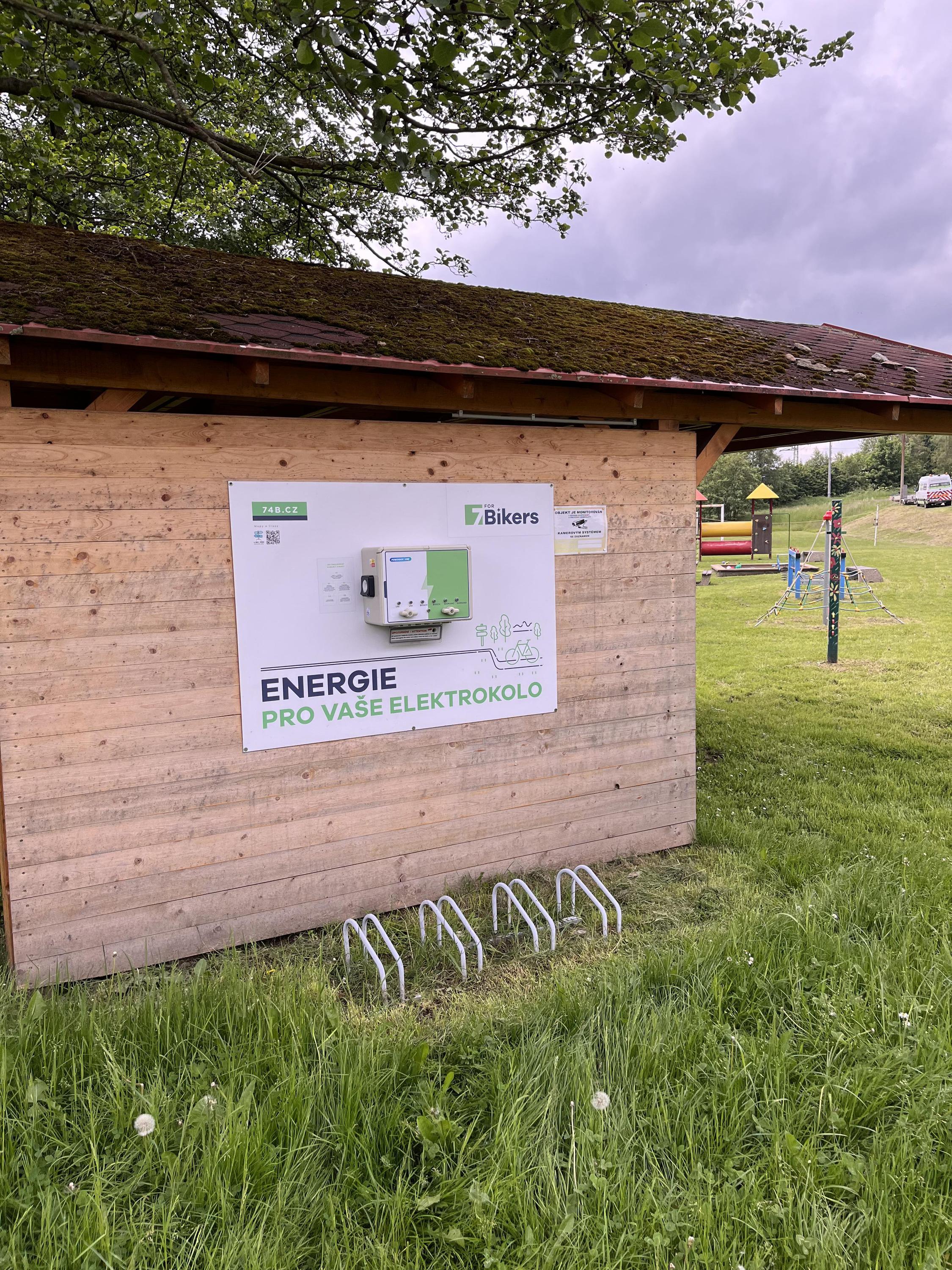 Nabíjecí stanice Horský hotel Svahová foto 2