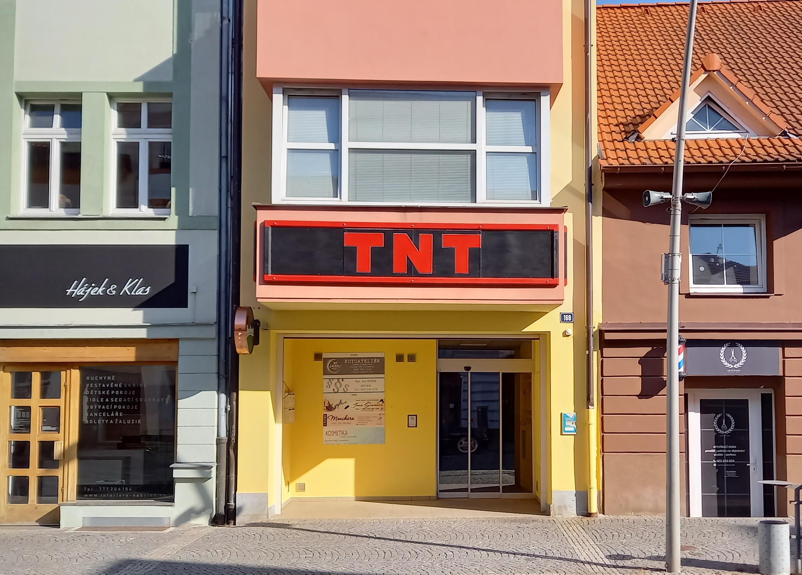 TNT Bar
