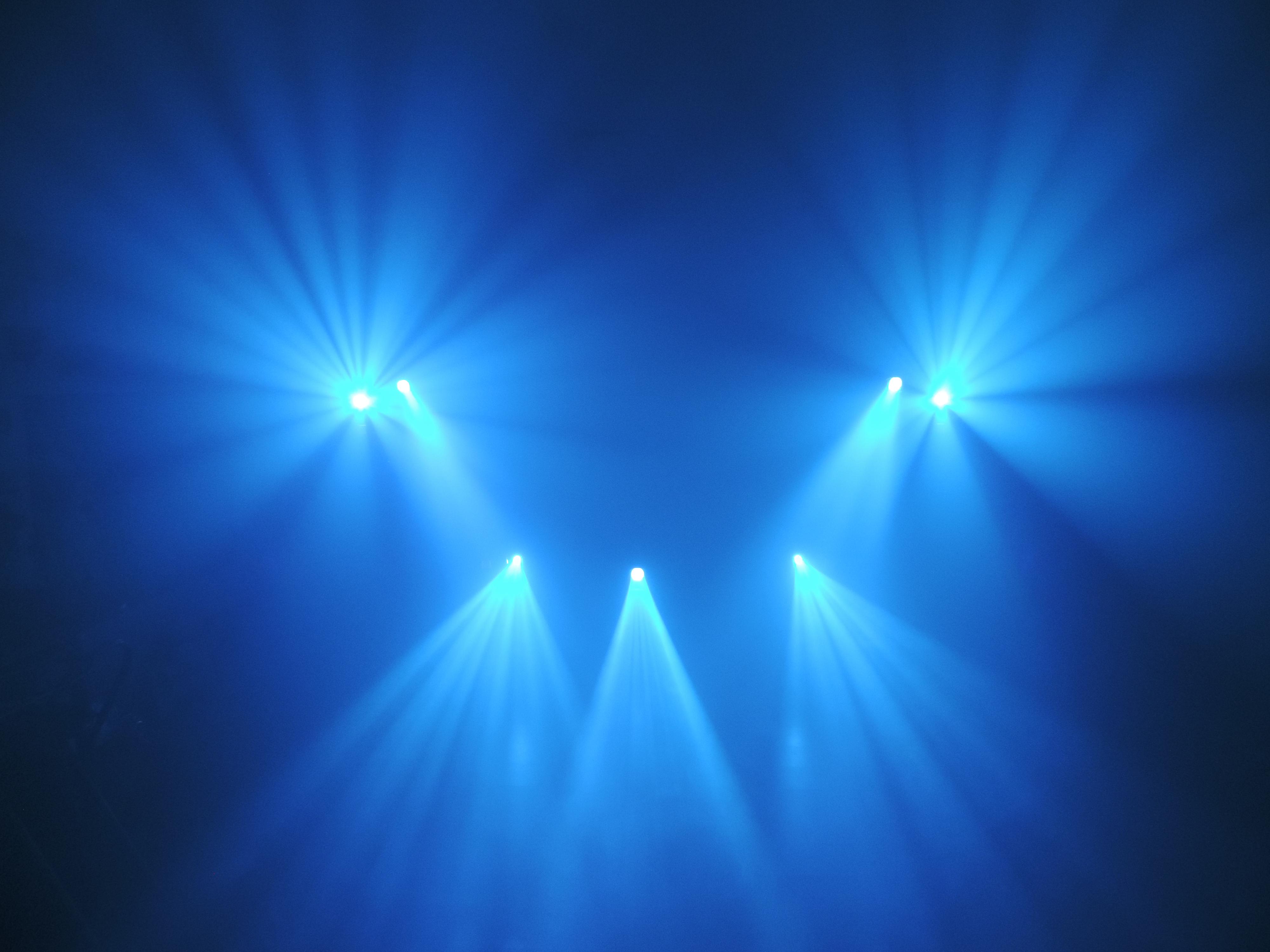 MAK - zvuková a světelná technika foto 2