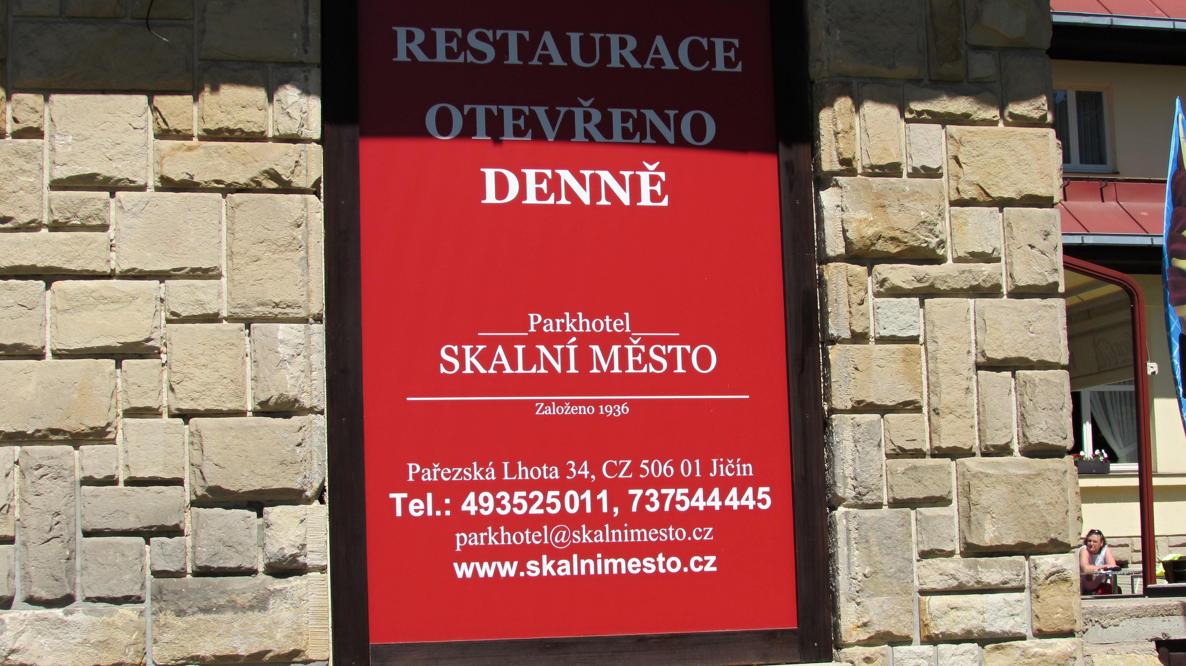 Restaurace Parkhotelu Skalní město foto 6