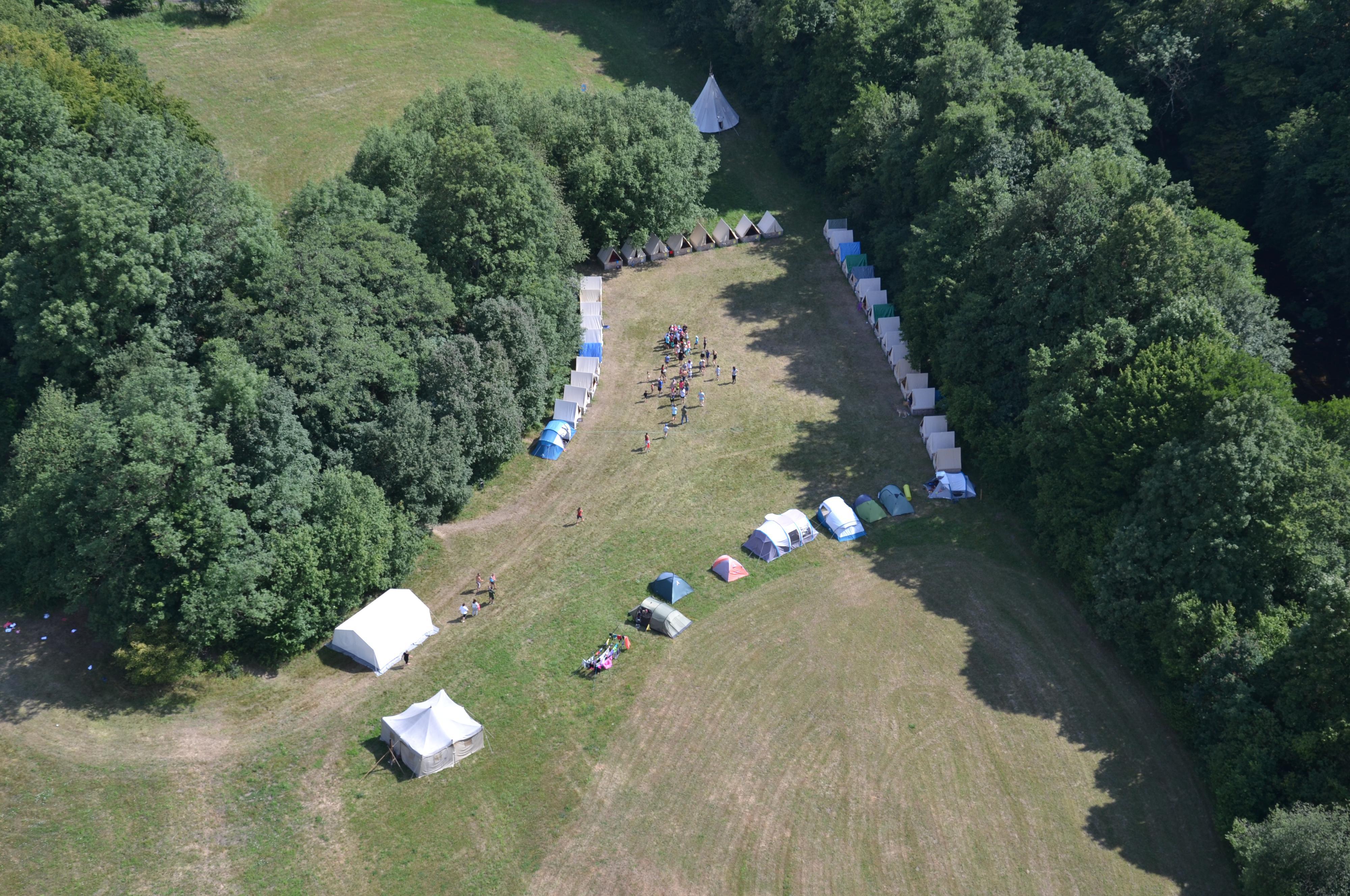 TÁBOROVÝ KLUB HRADEČTÍ LVI z.s.