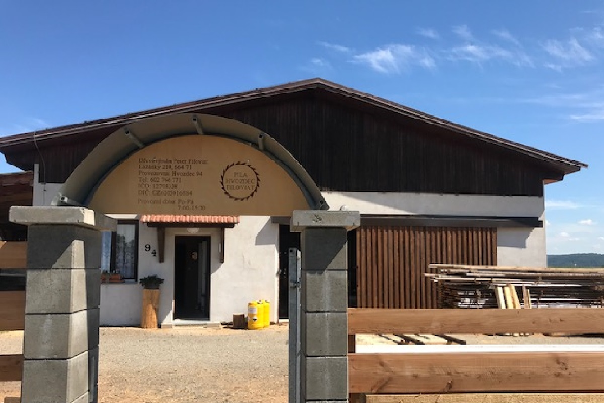 Pila Hvozdec - Dřevovýroba Peter Filoviat