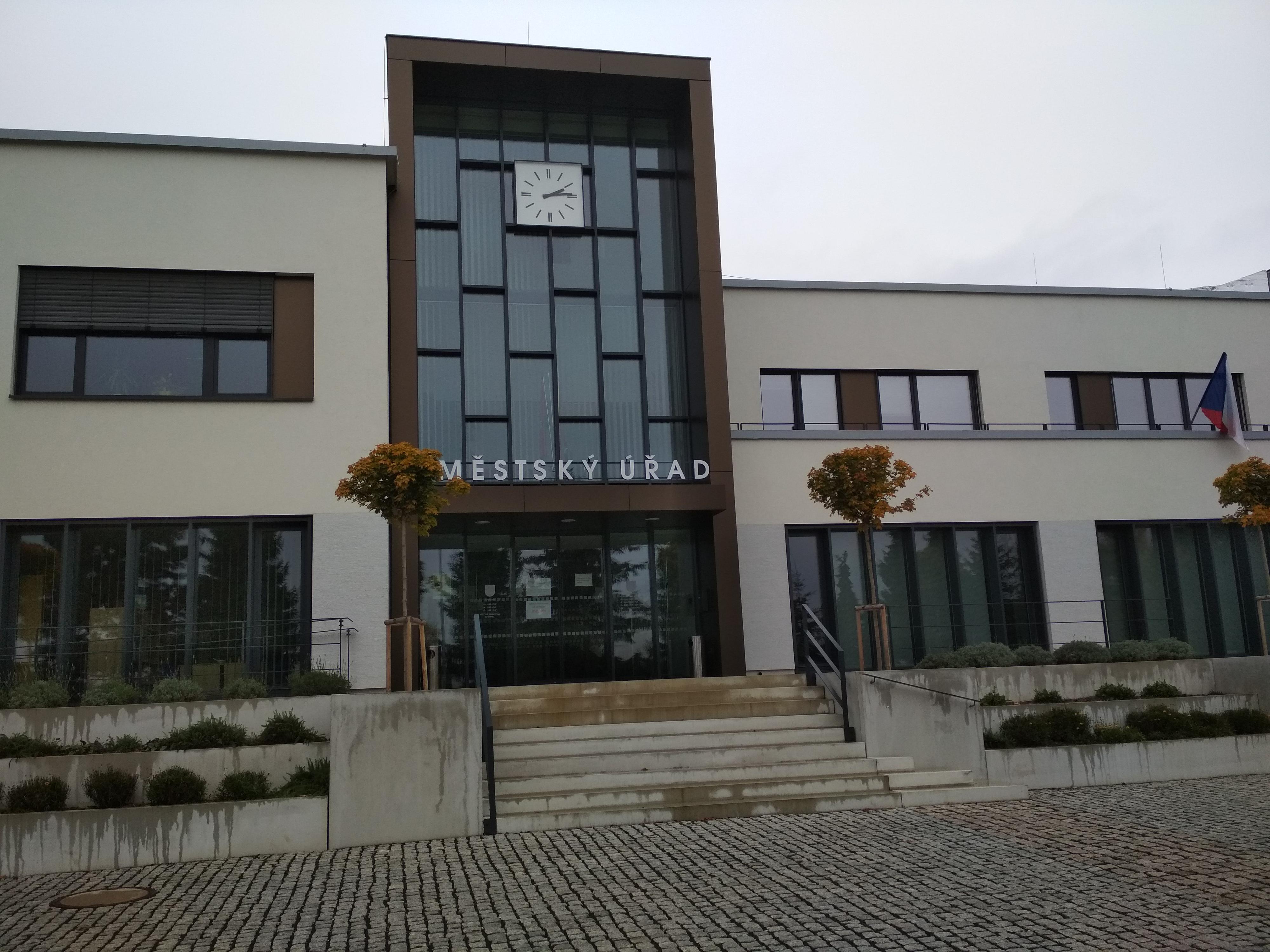 Městský úřad Chlumec foto 2