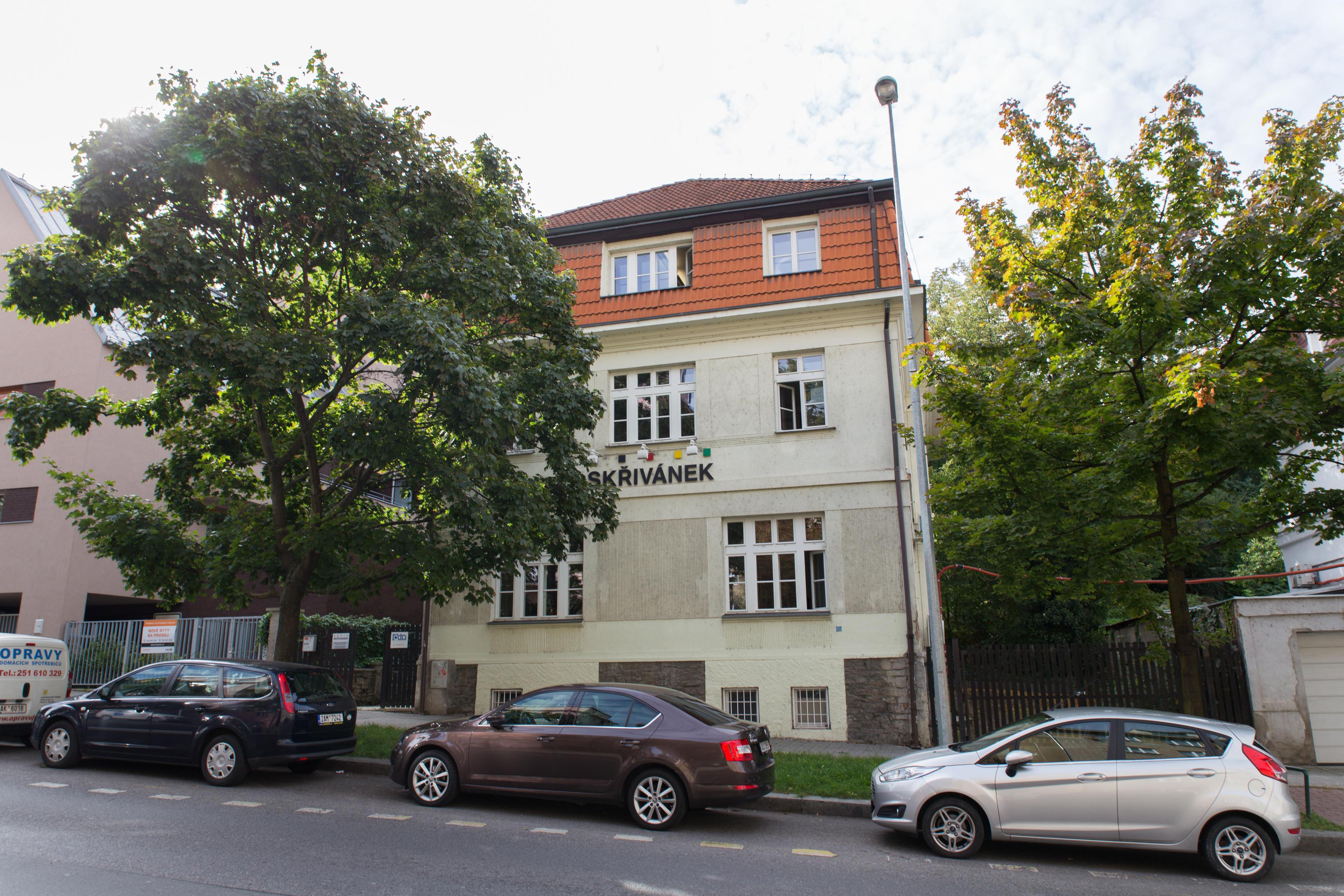 Jazyková škola Skřivánek