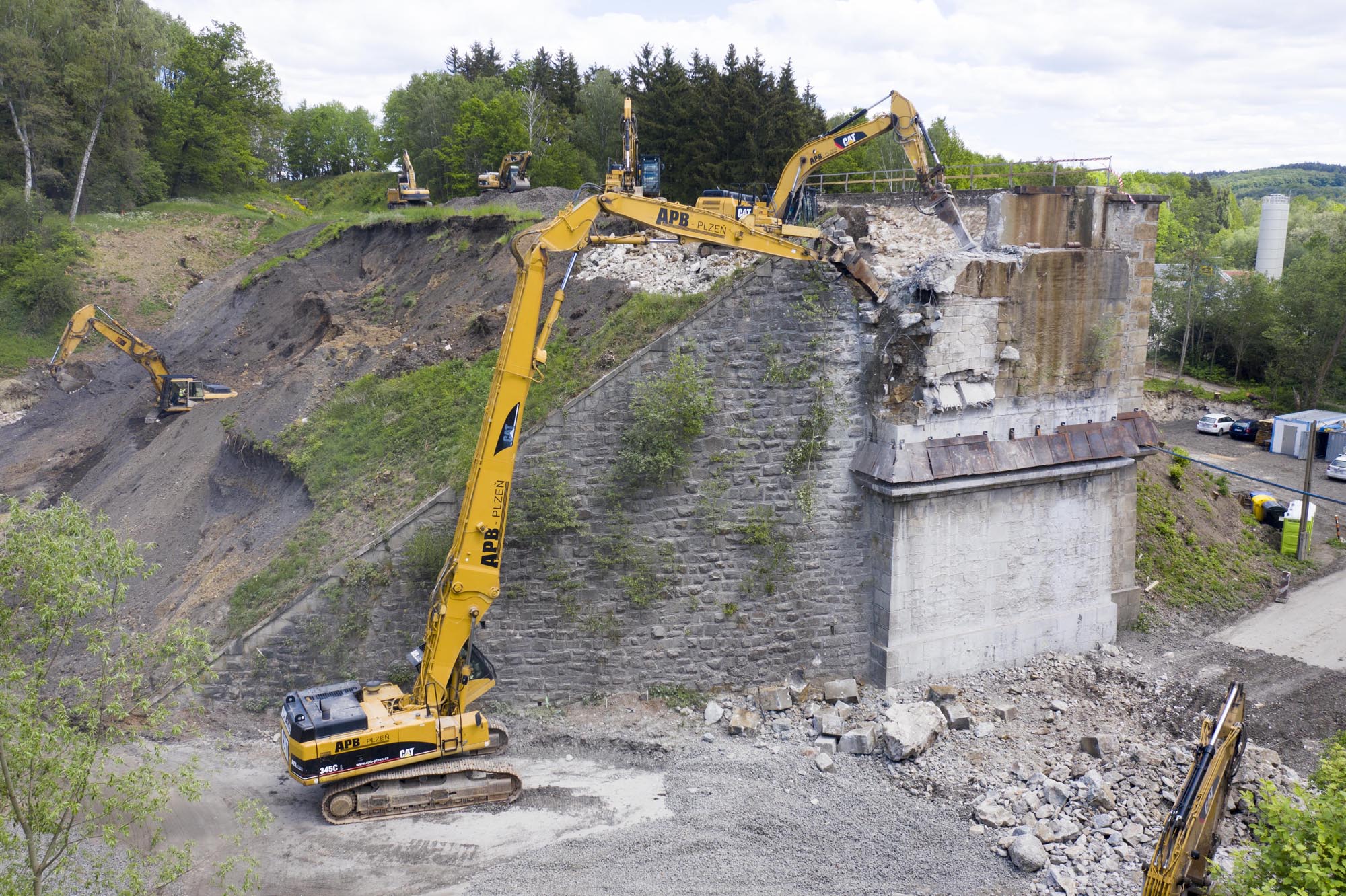 APB - PLZEŇ a.s. - demoliční práce foto 4