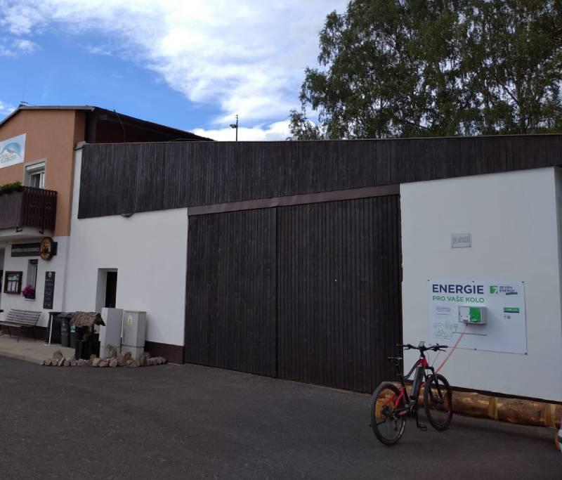 Nabíjecí stanice Občerstvení U Sjezdovky foto 2