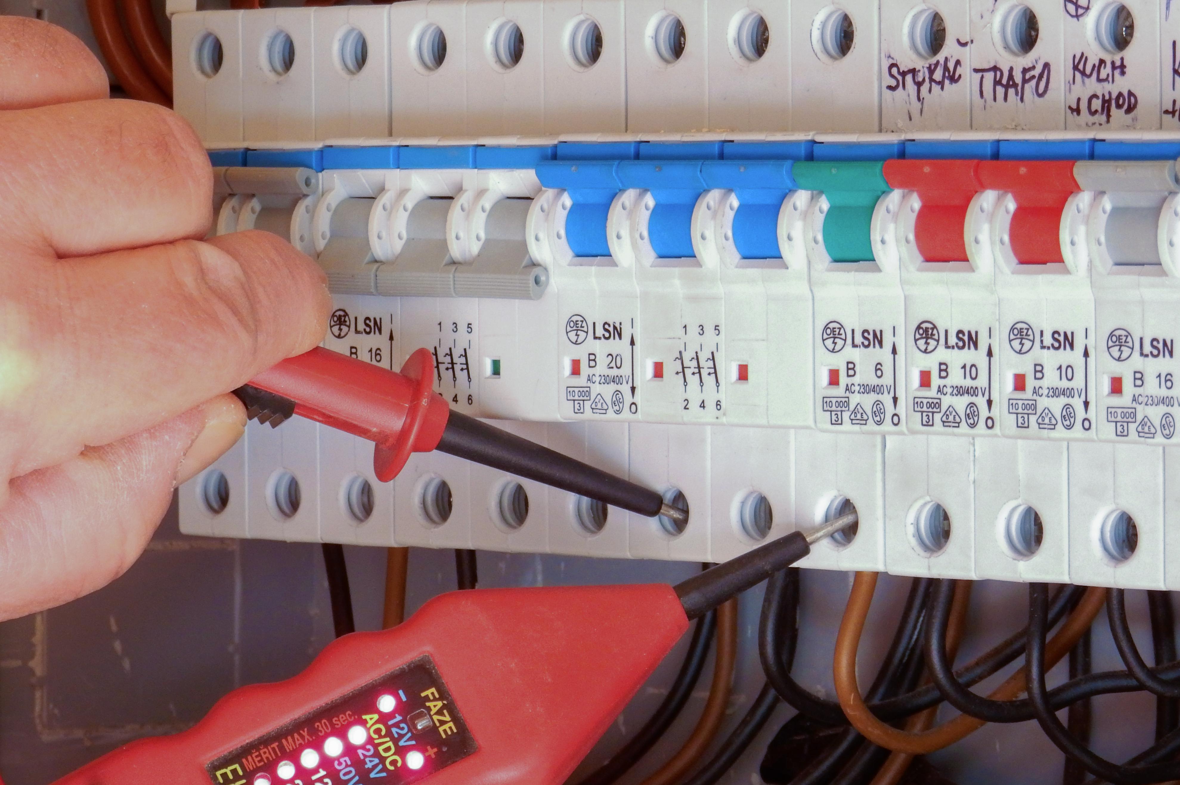 Revize elektroinstalací Ing. Jiří Suchý