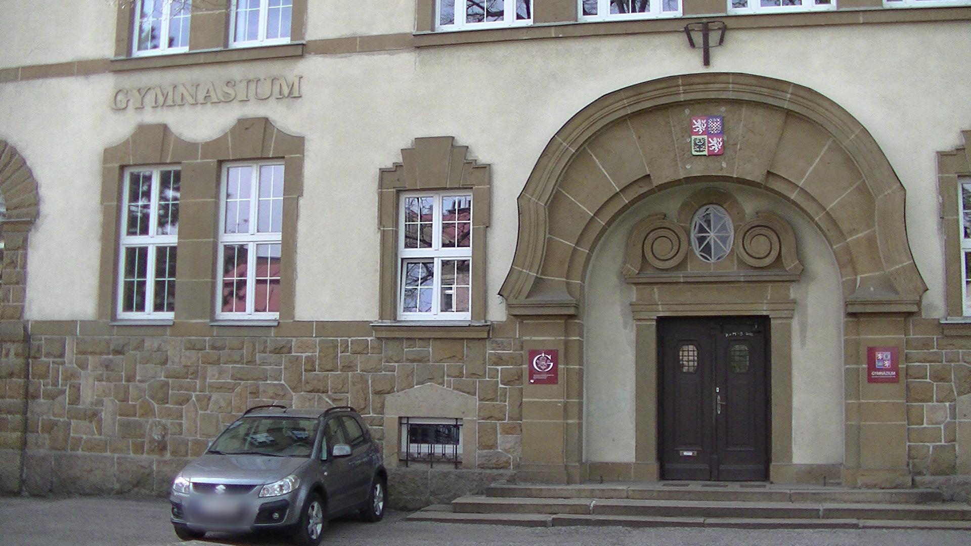 Krkonošské gymnázium a Střední odborná škola foto 3