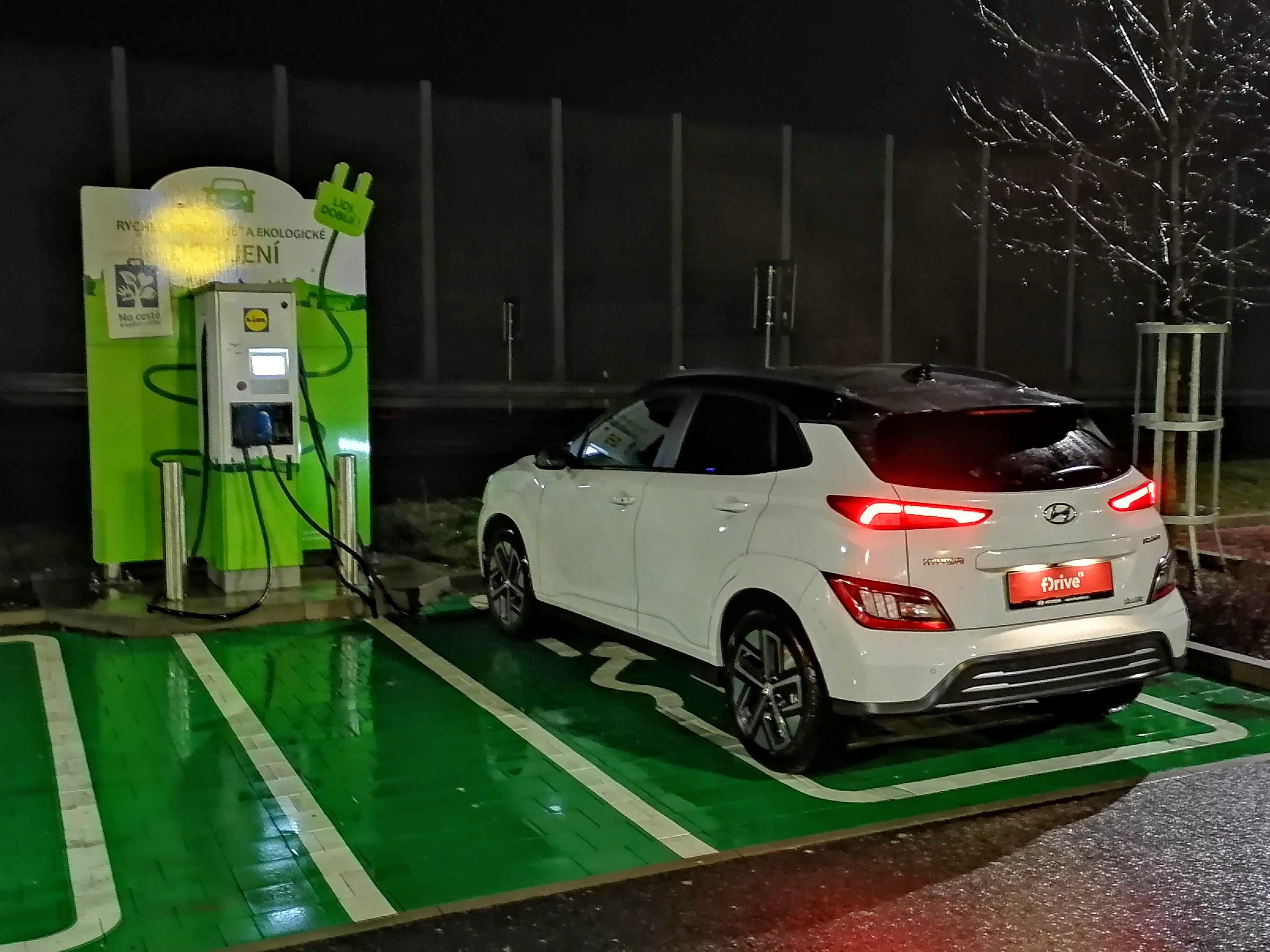 Nabíjecí stanice Lidl