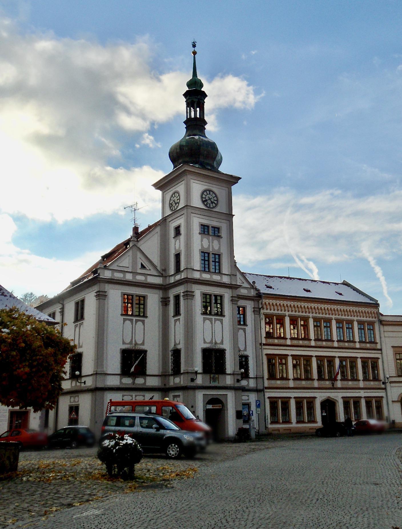 Loket - městský úřad foto 3