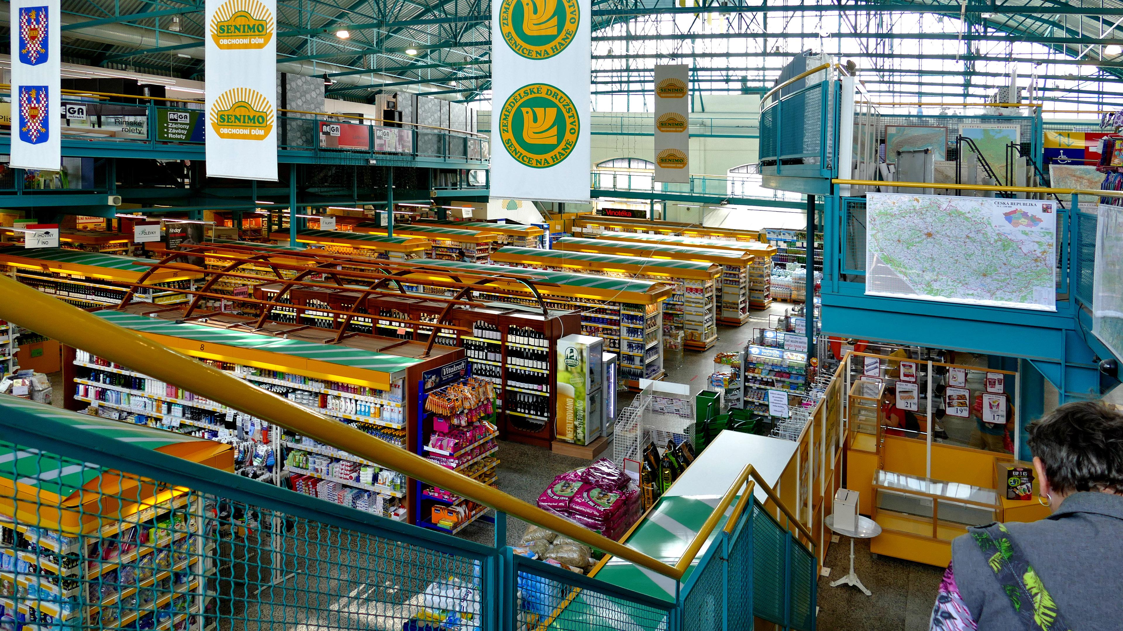 Značková prodejna Zemědělského družstva Senice na Hané foto 6