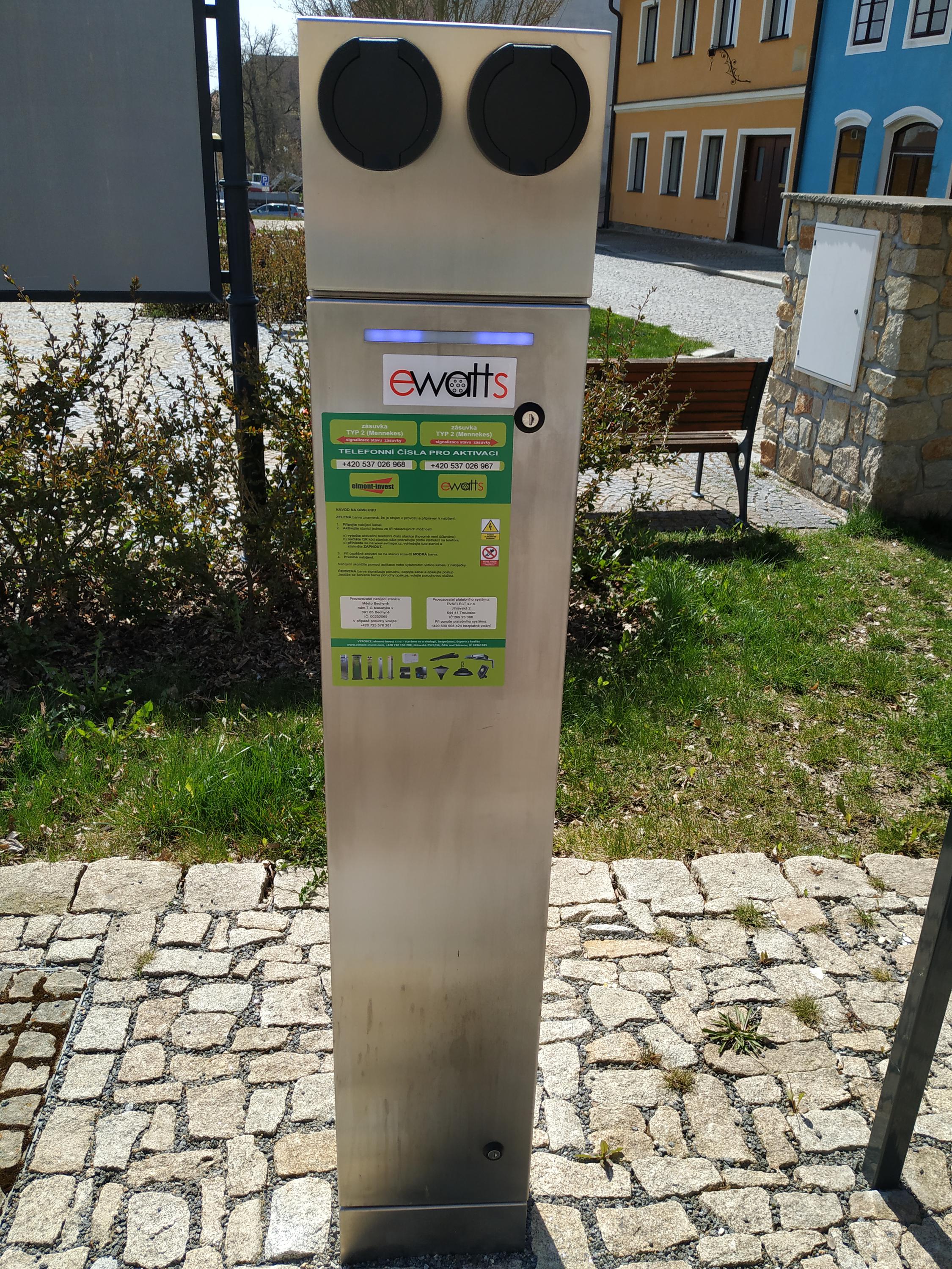 Město Bechyně - nabíjecí stanice foto 2